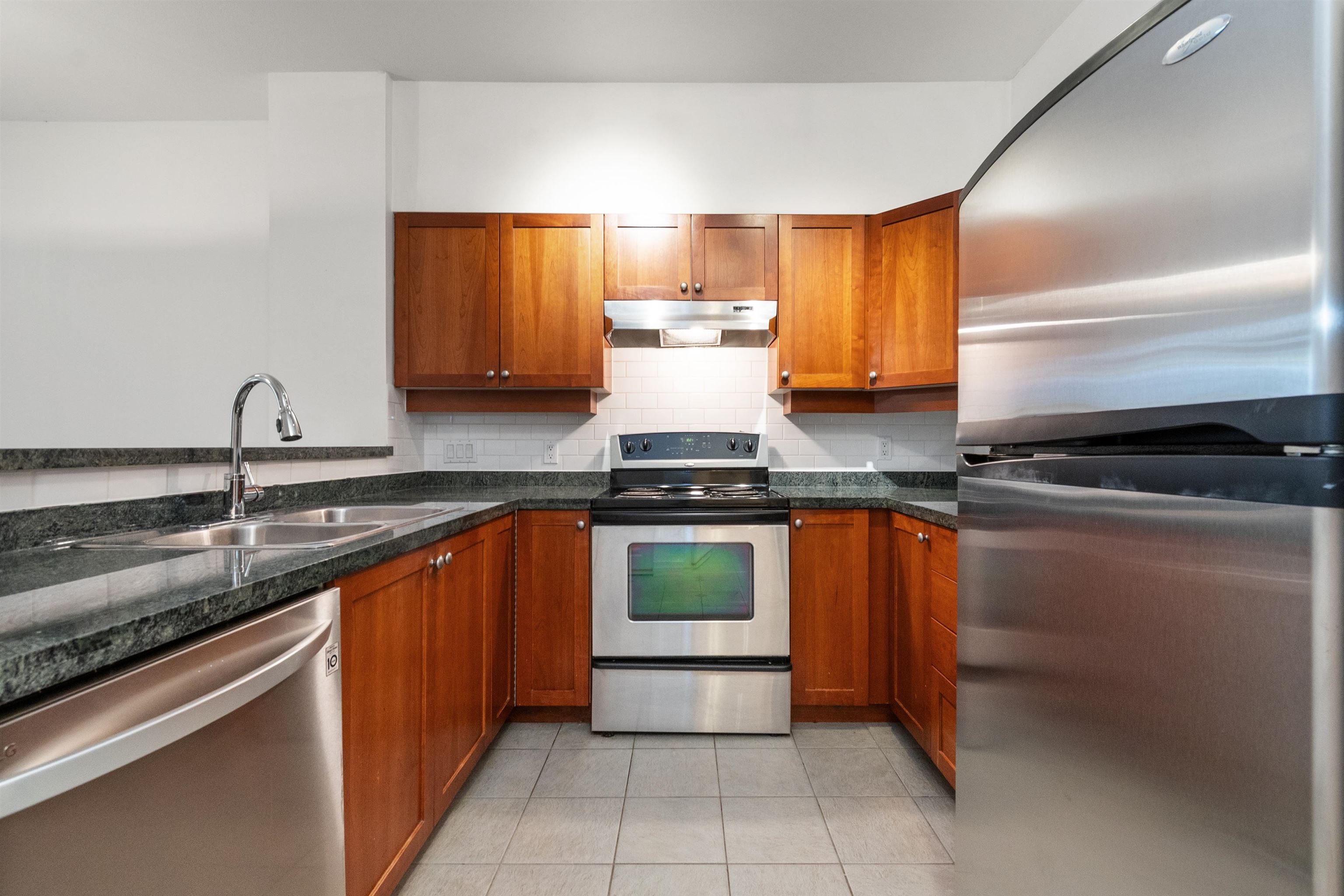 109 675 PARK CRESCENT Unit: 109