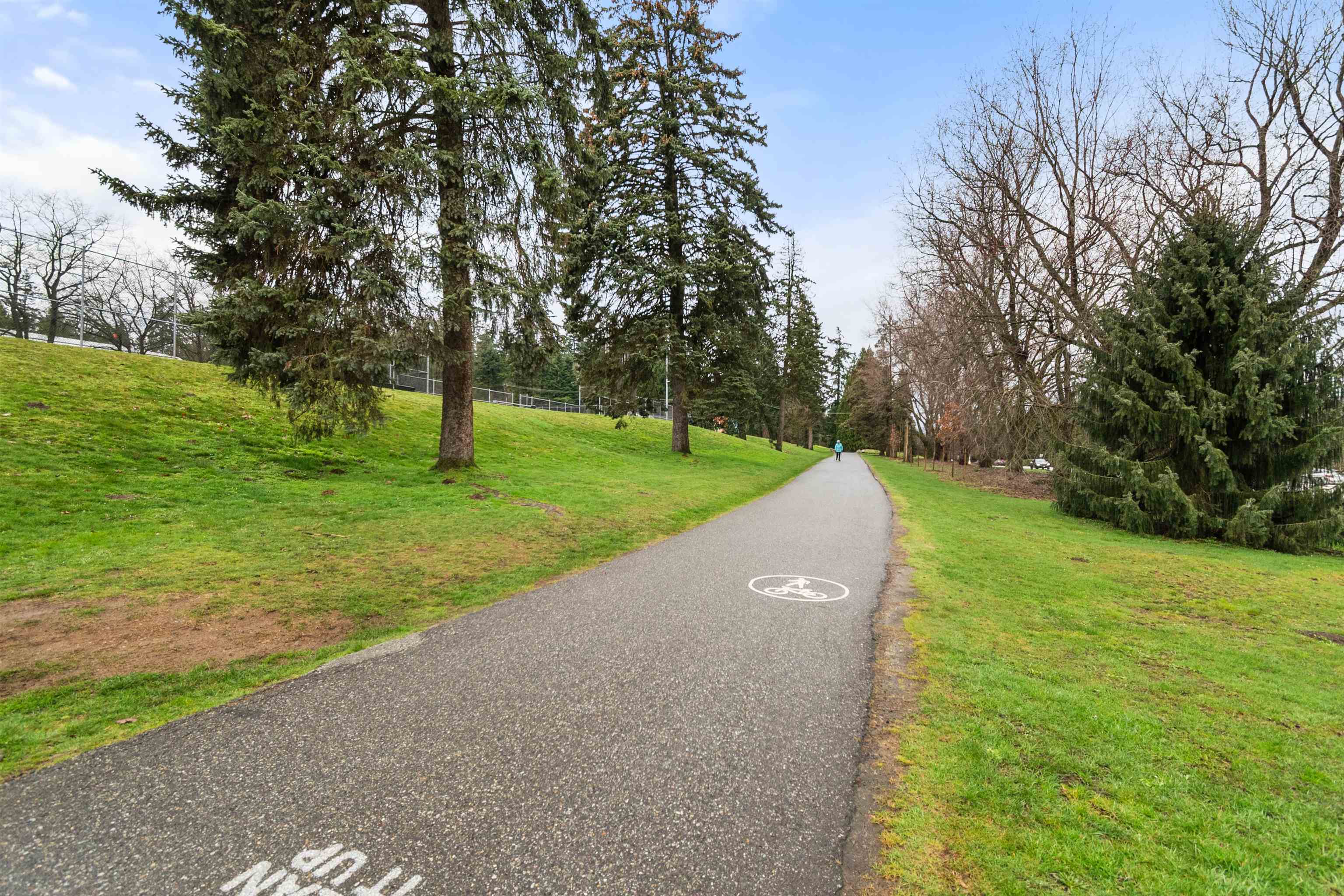 109 675 PARK CRESCENT Unit: 109