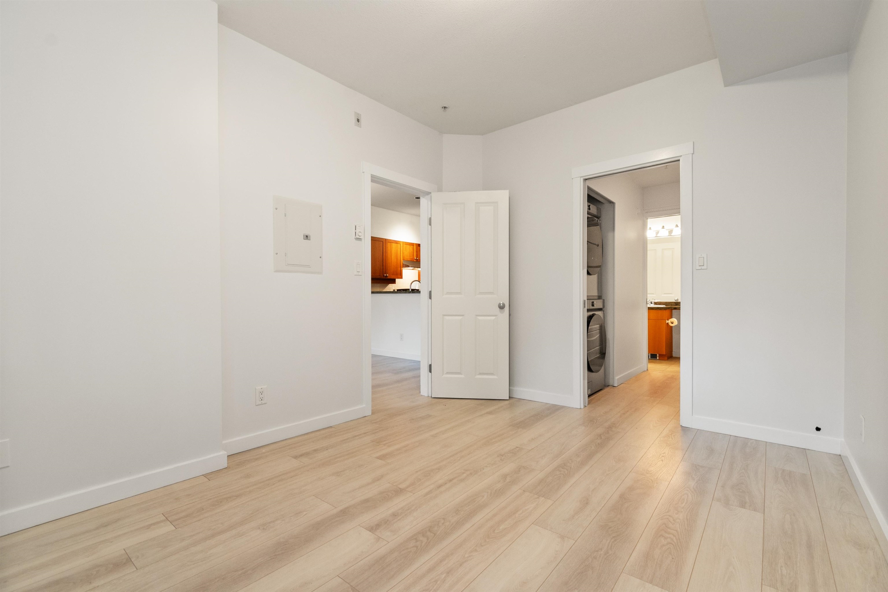 109 675 PARK CRESCENT Unit: 109