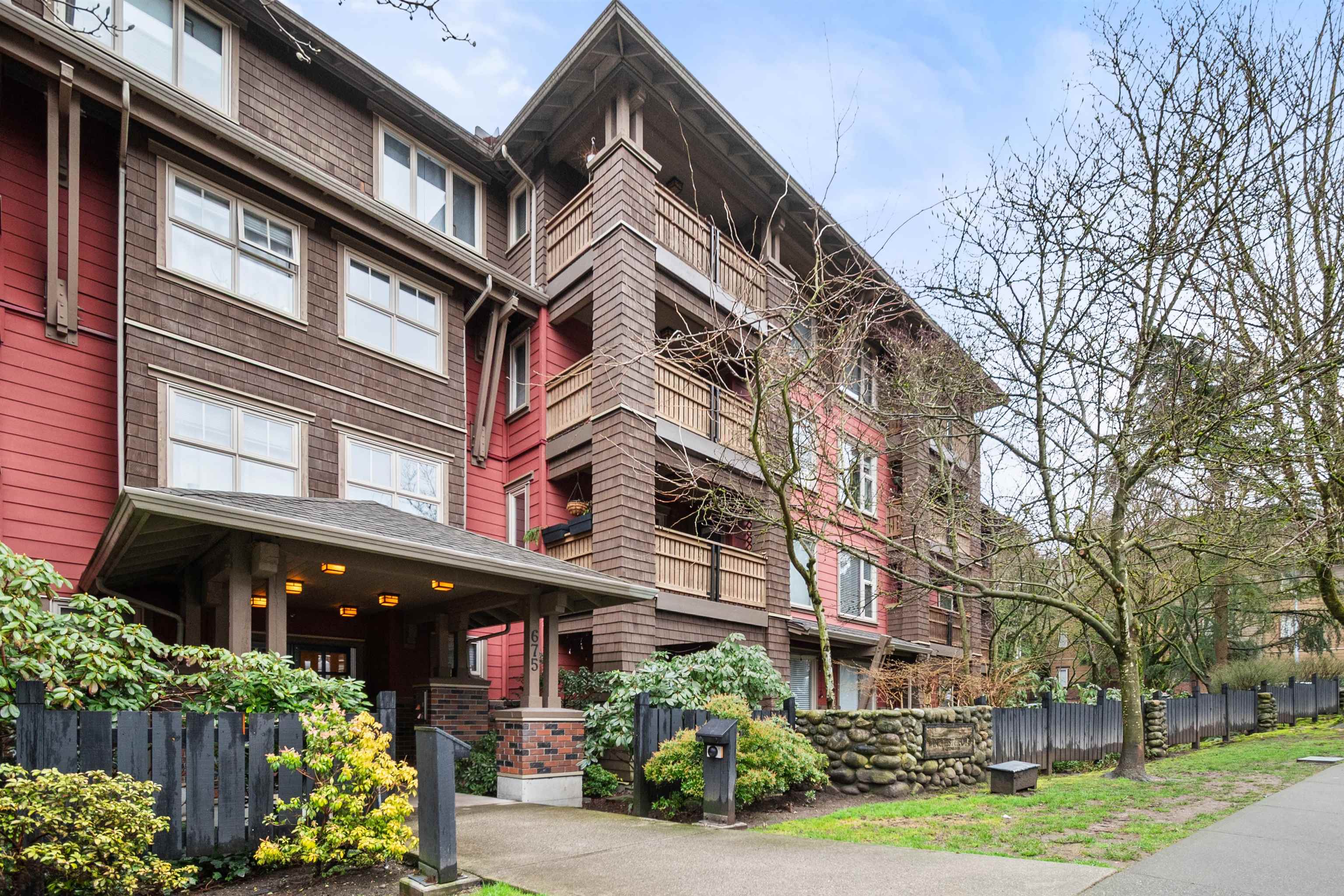 109 675 PARK CRESCENT Unit: 109