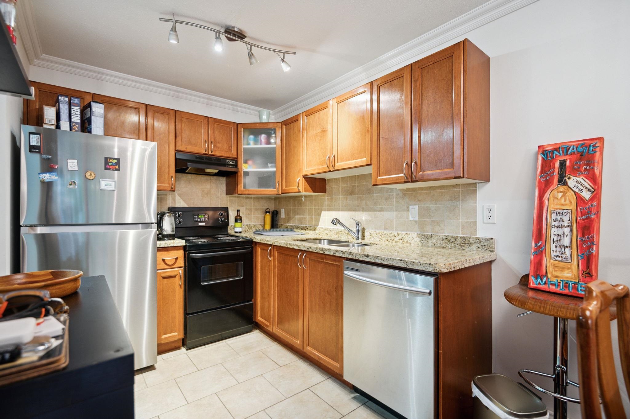 219 1550 BARCLAY STREET Unit: 219