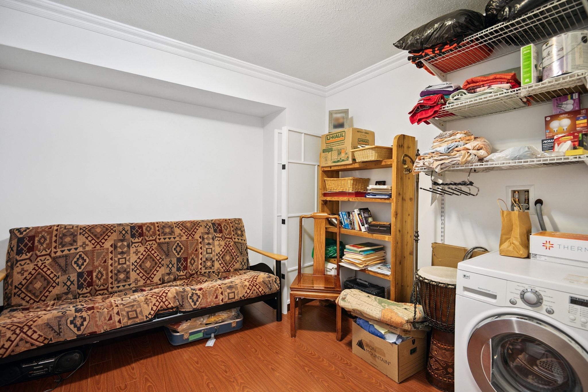 219 1550 BARCLAY STREET Unit: 219