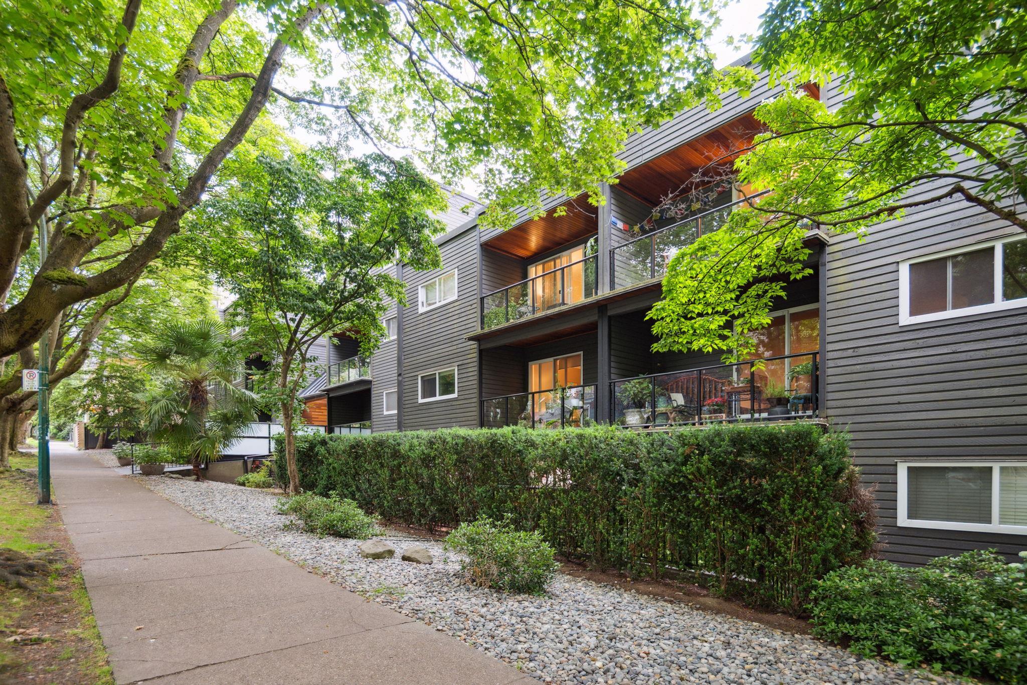 219 1550 BARCLAY STREET Unit: 219