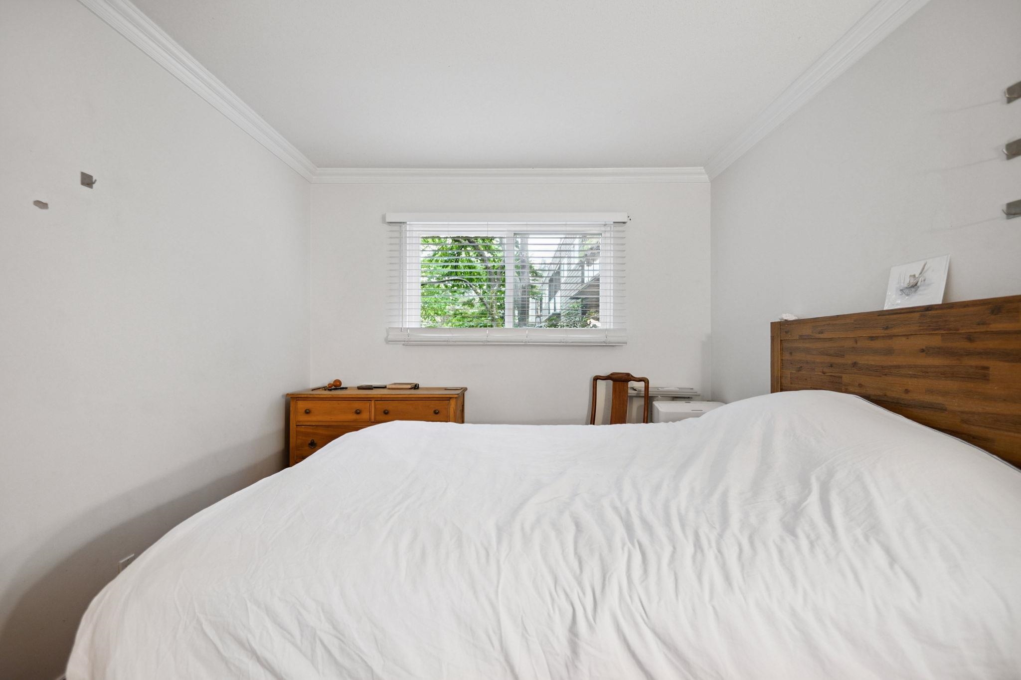 219 1550 BARCLAY STREET Unit: 219