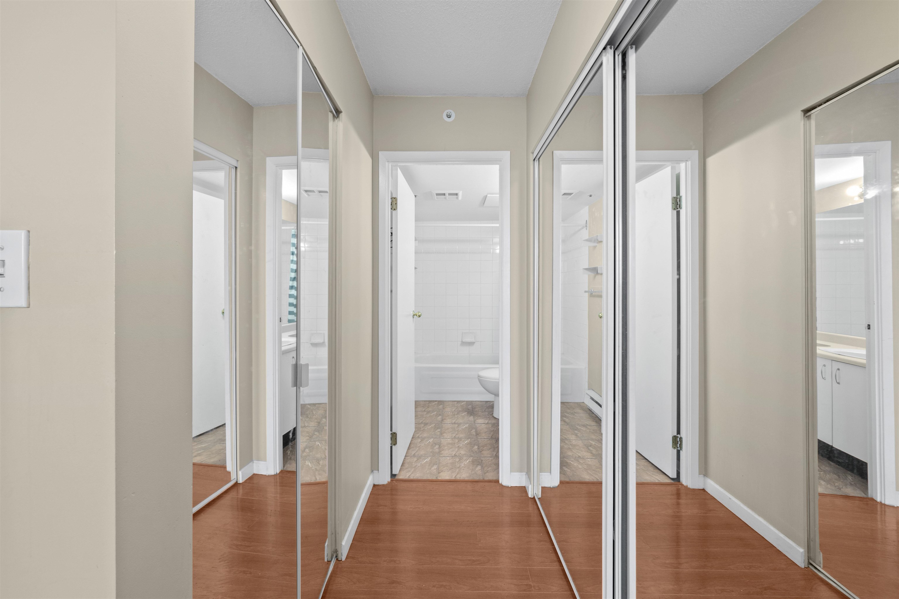 PH05 838 AGNES STREET Unit: PH05