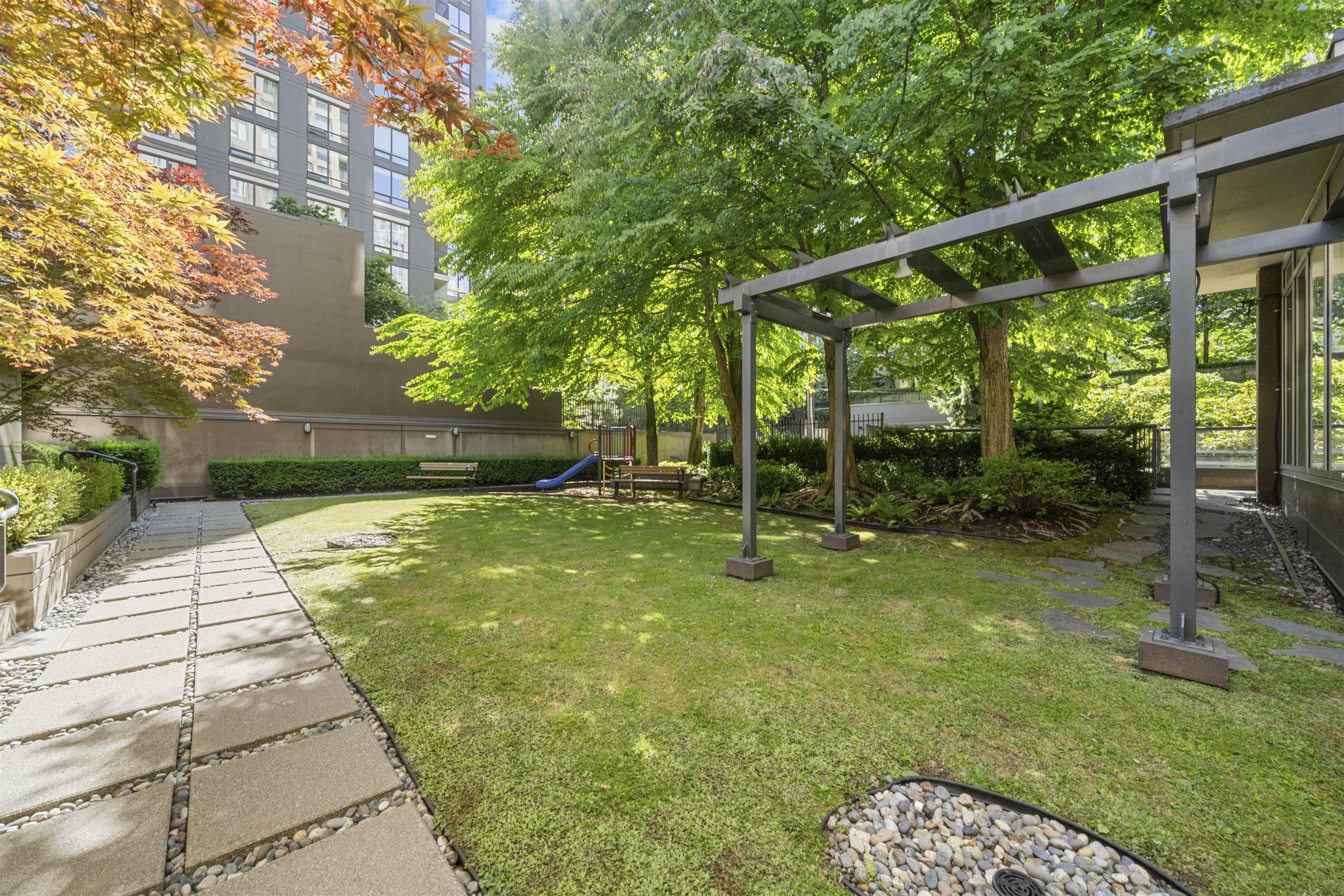 1602 1001 HOMER STREET Unit: 1602