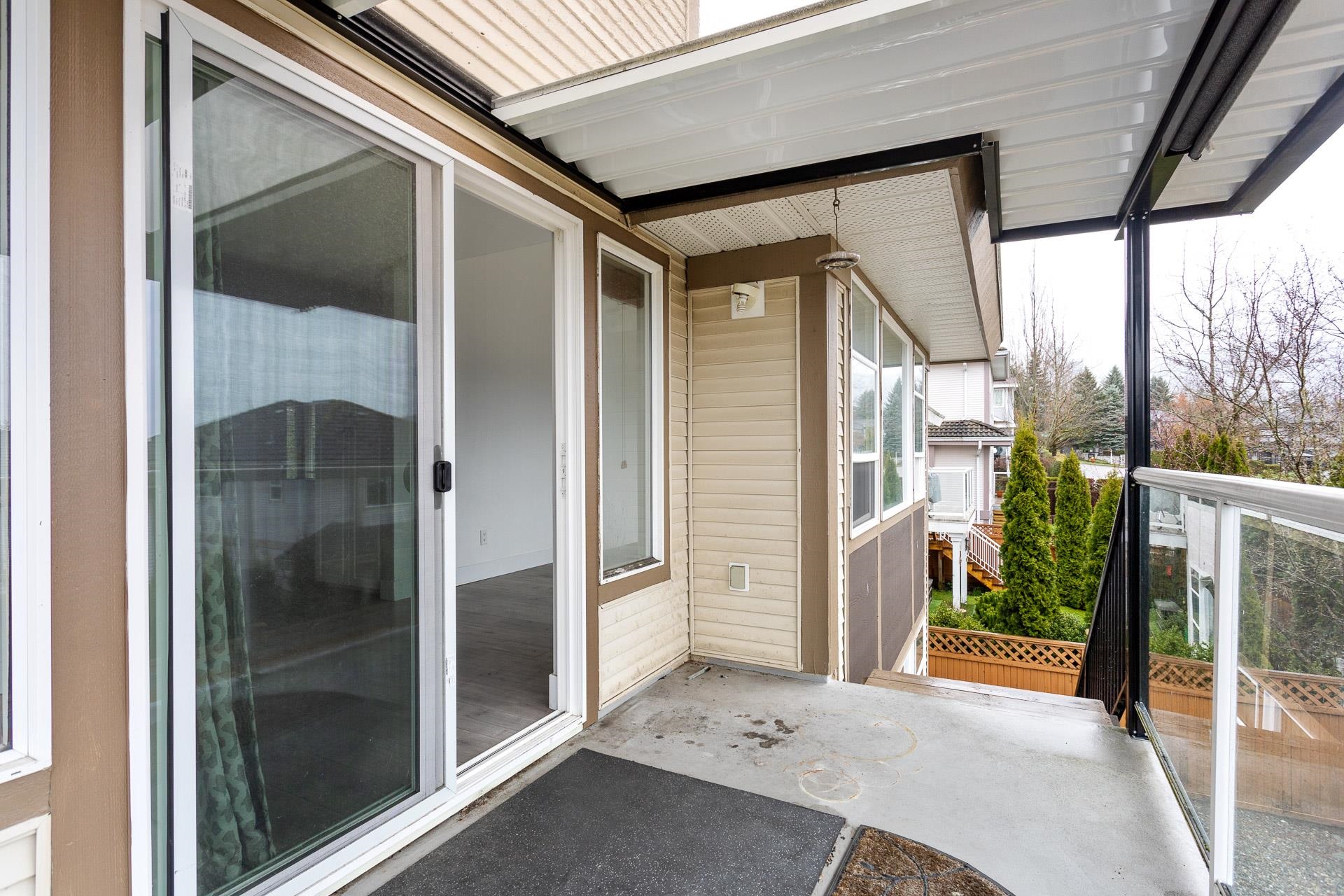 2986 PINETREE CLOSE