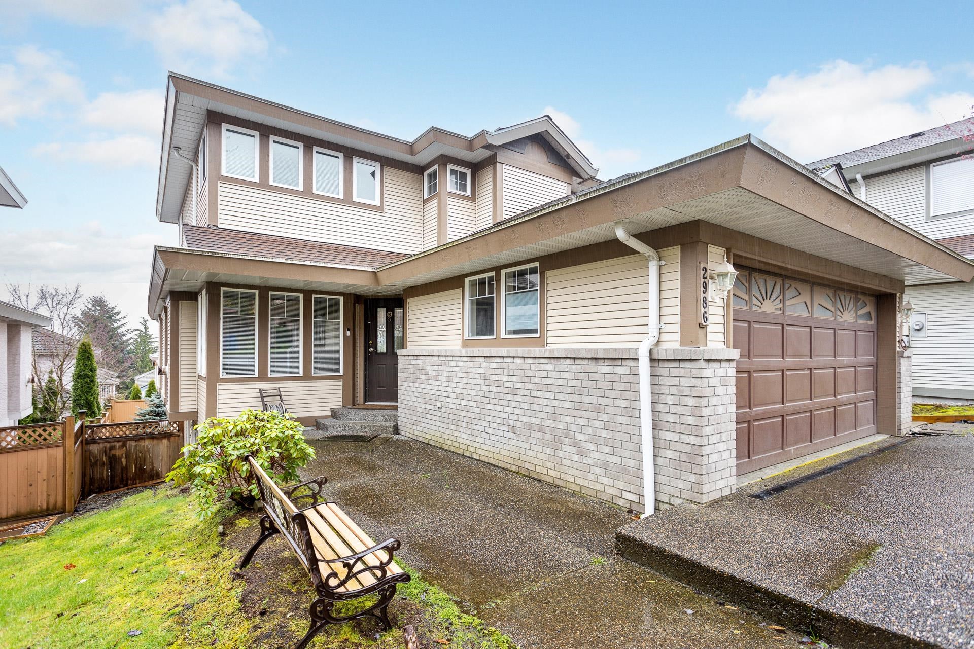 2986 PINETREE CLOSE