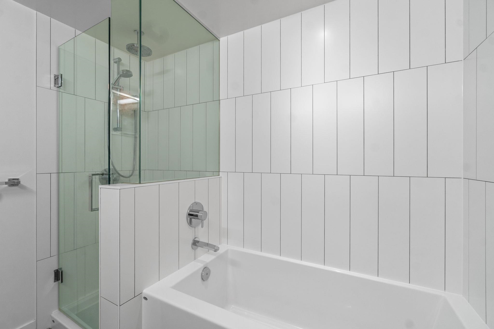 805 209 EAST 7TH AVENUE Unit: 805