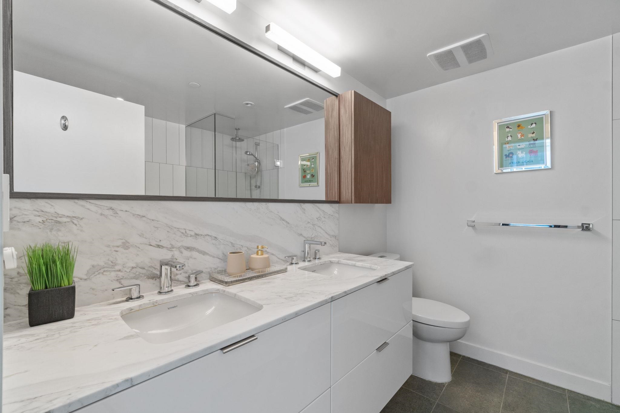 805 209 EAST 7TH AVENUE Unit: 805