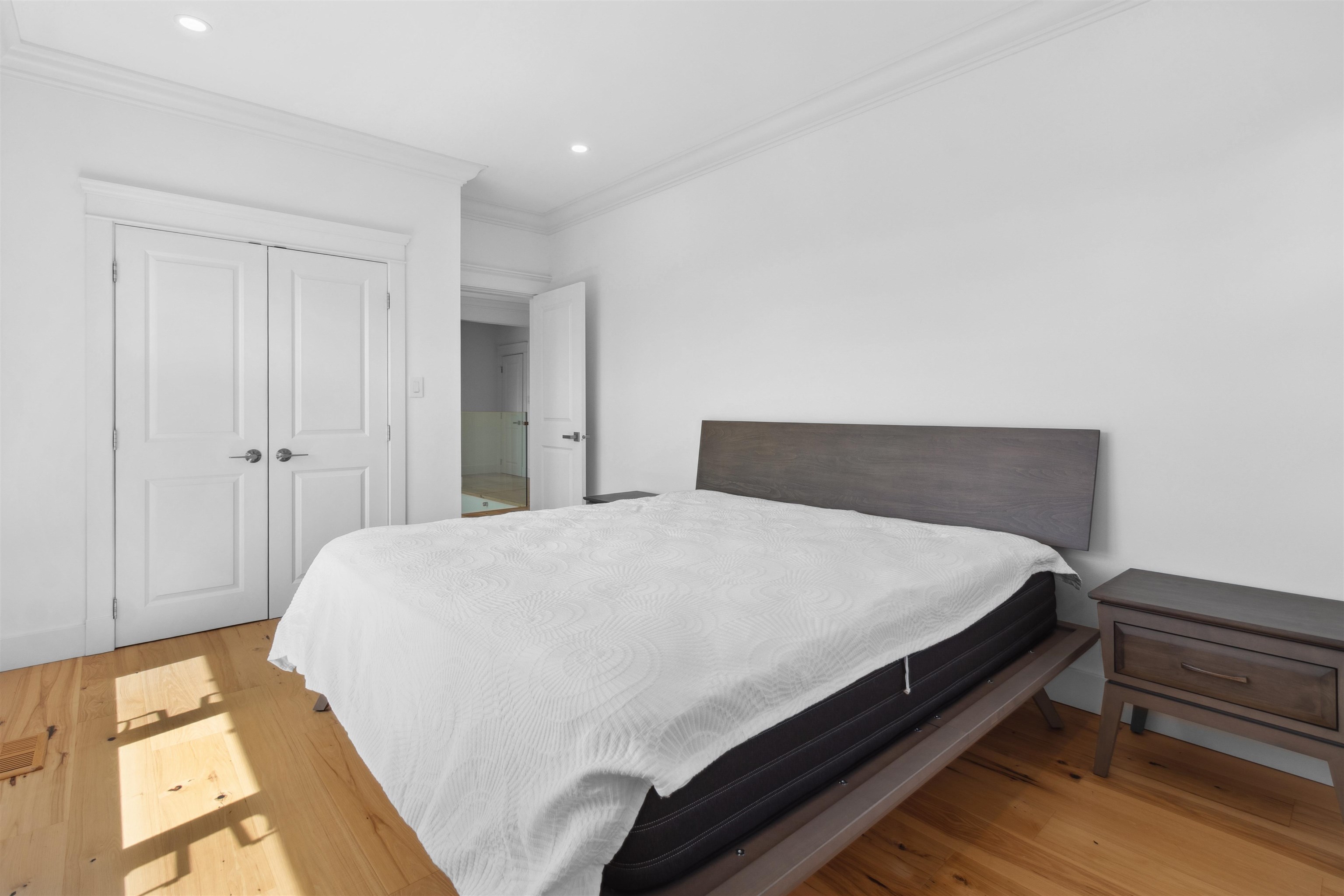 4379 ROSS CRESCENT