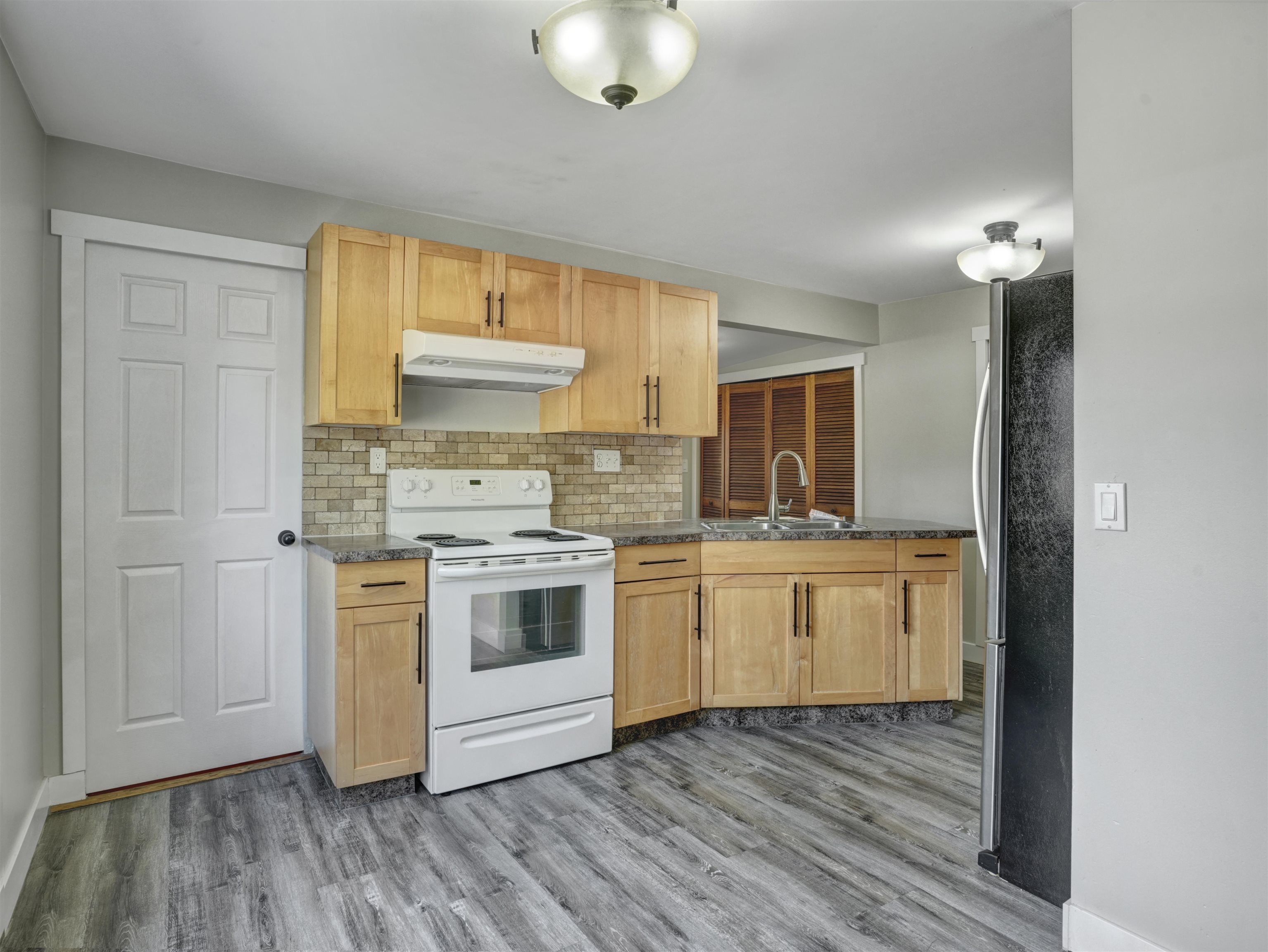 3696 CEDAR DRIVE