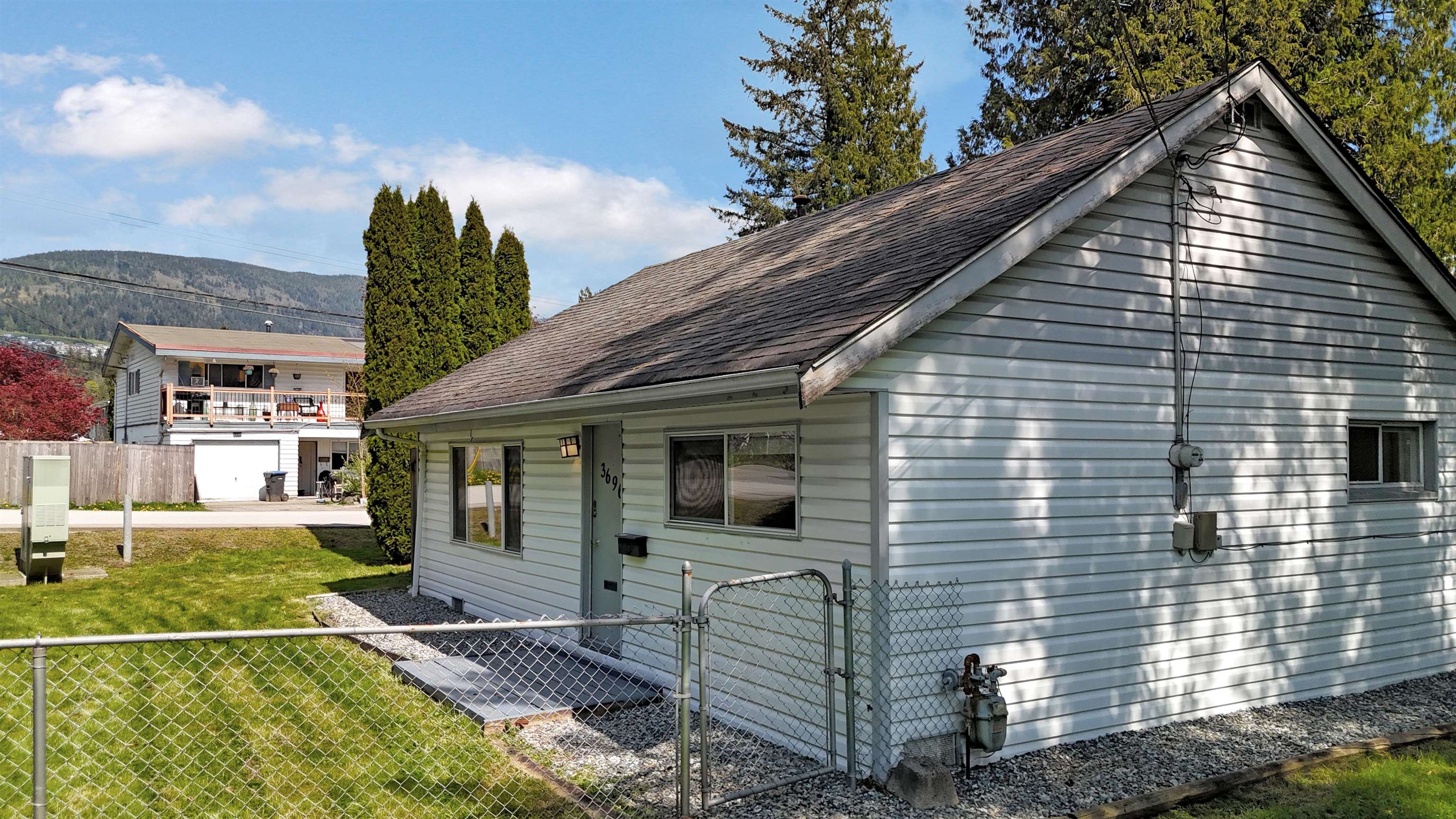 3696 CEDAR DRIVE