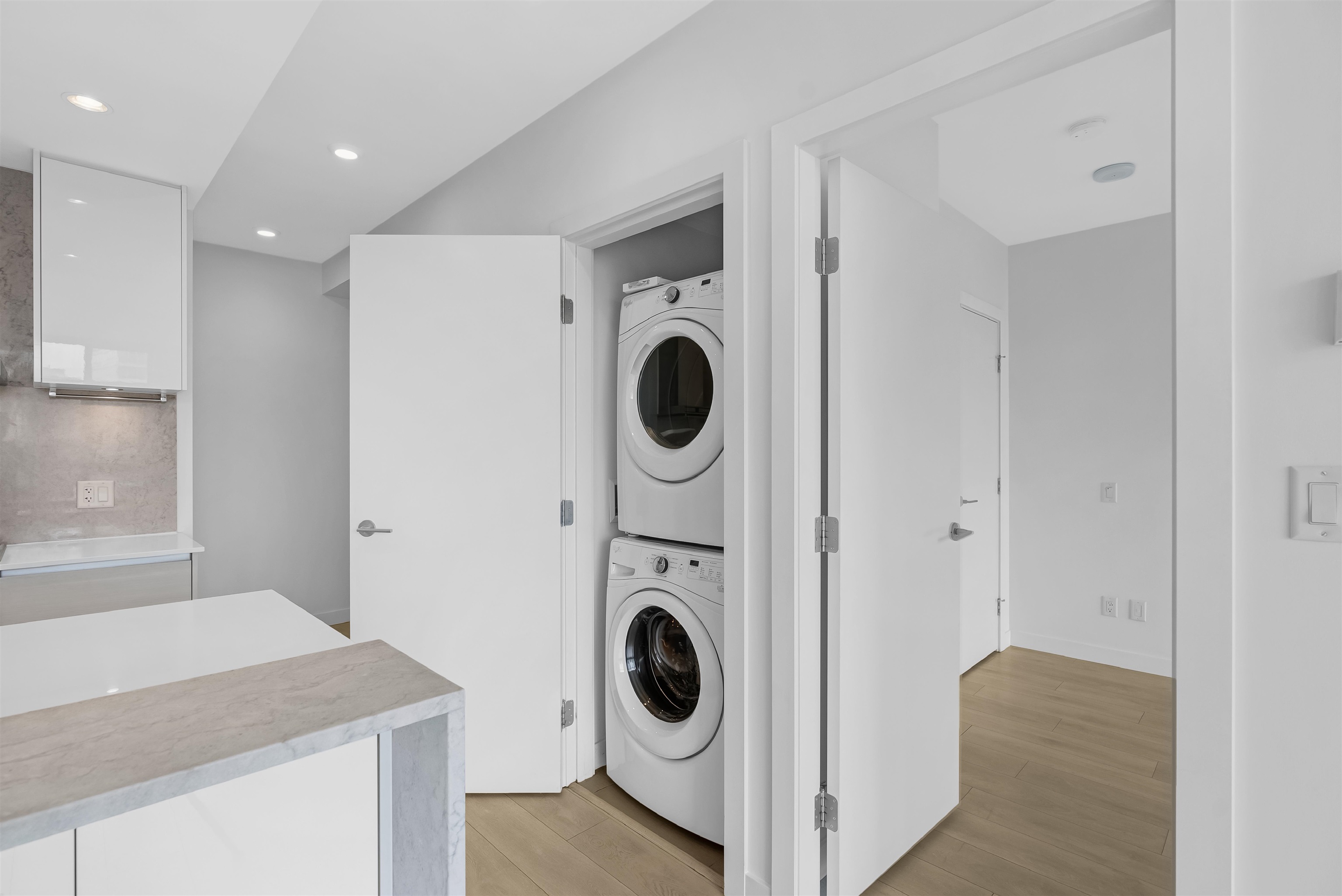 1007 4670 ASSEMBLY WAY Unit: 1007
