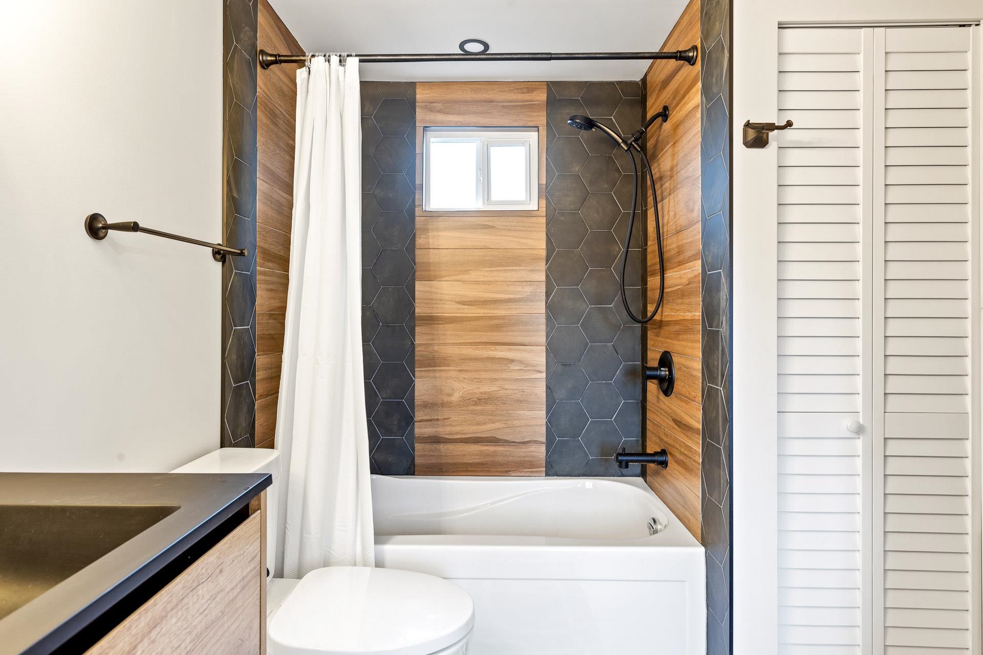 7 8953 SHOOK ROAD Unit: 7