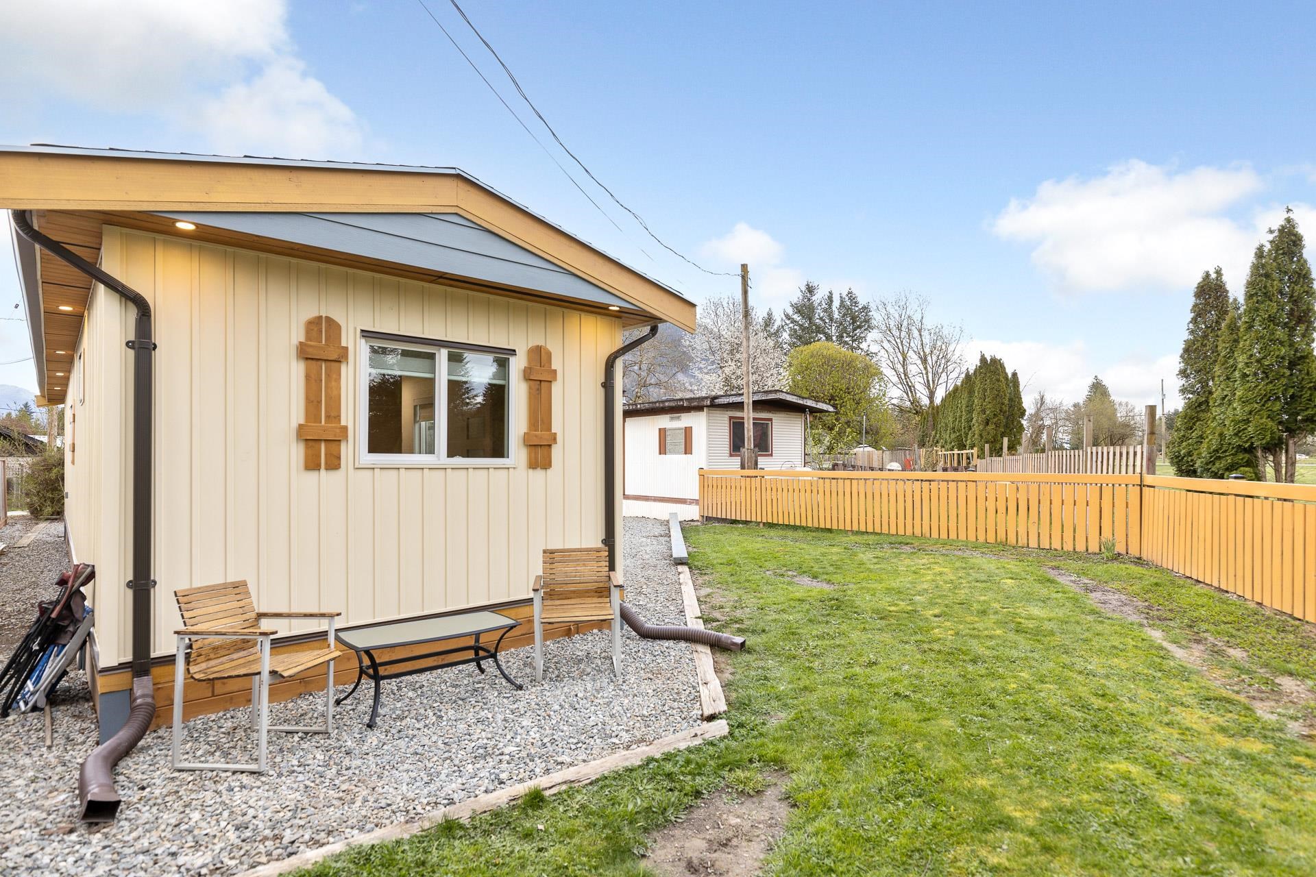 7 8953 SHOOK ROAD Unit: 7