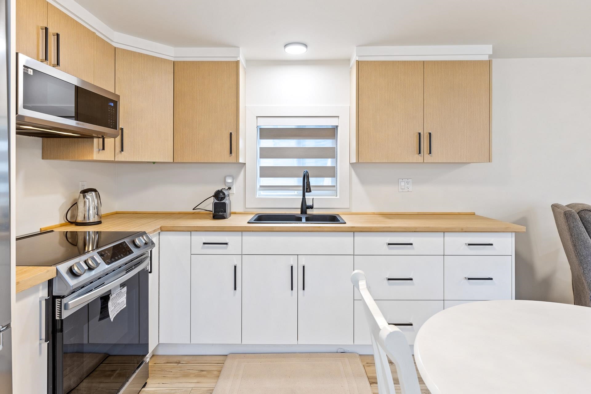 7 8953 SHOOK ROAD Unit: 7
