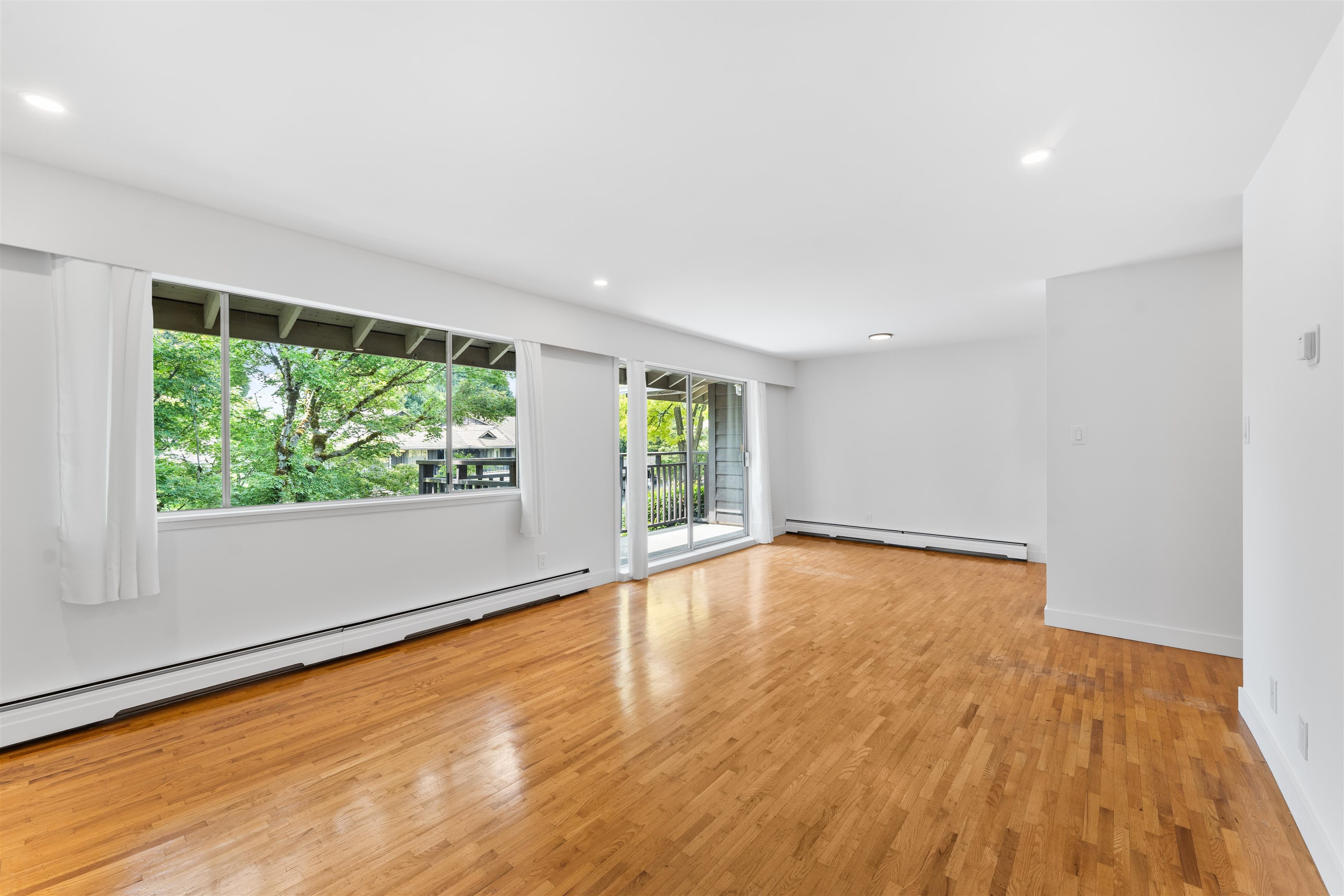 502 555 W 28TH STREET Unit: 502