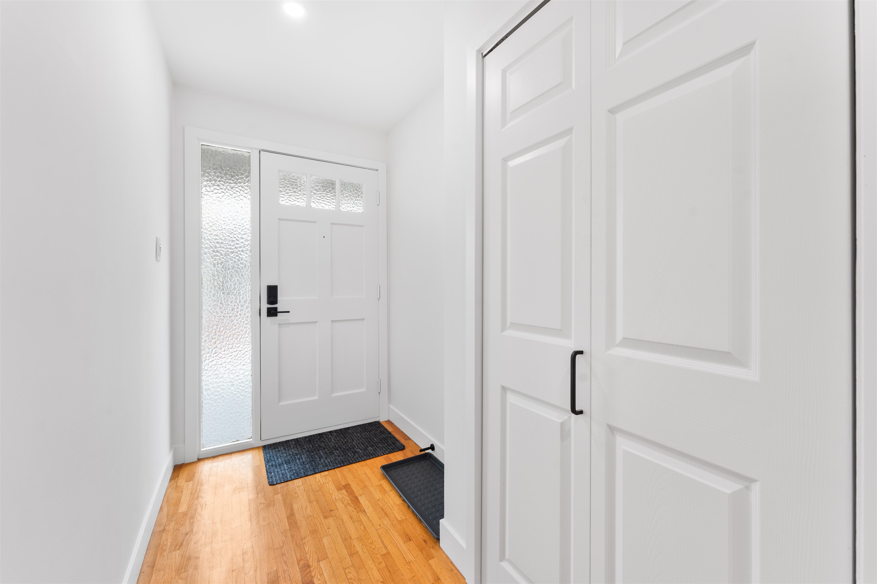 502 555 W 28TH STREET Unit: 502