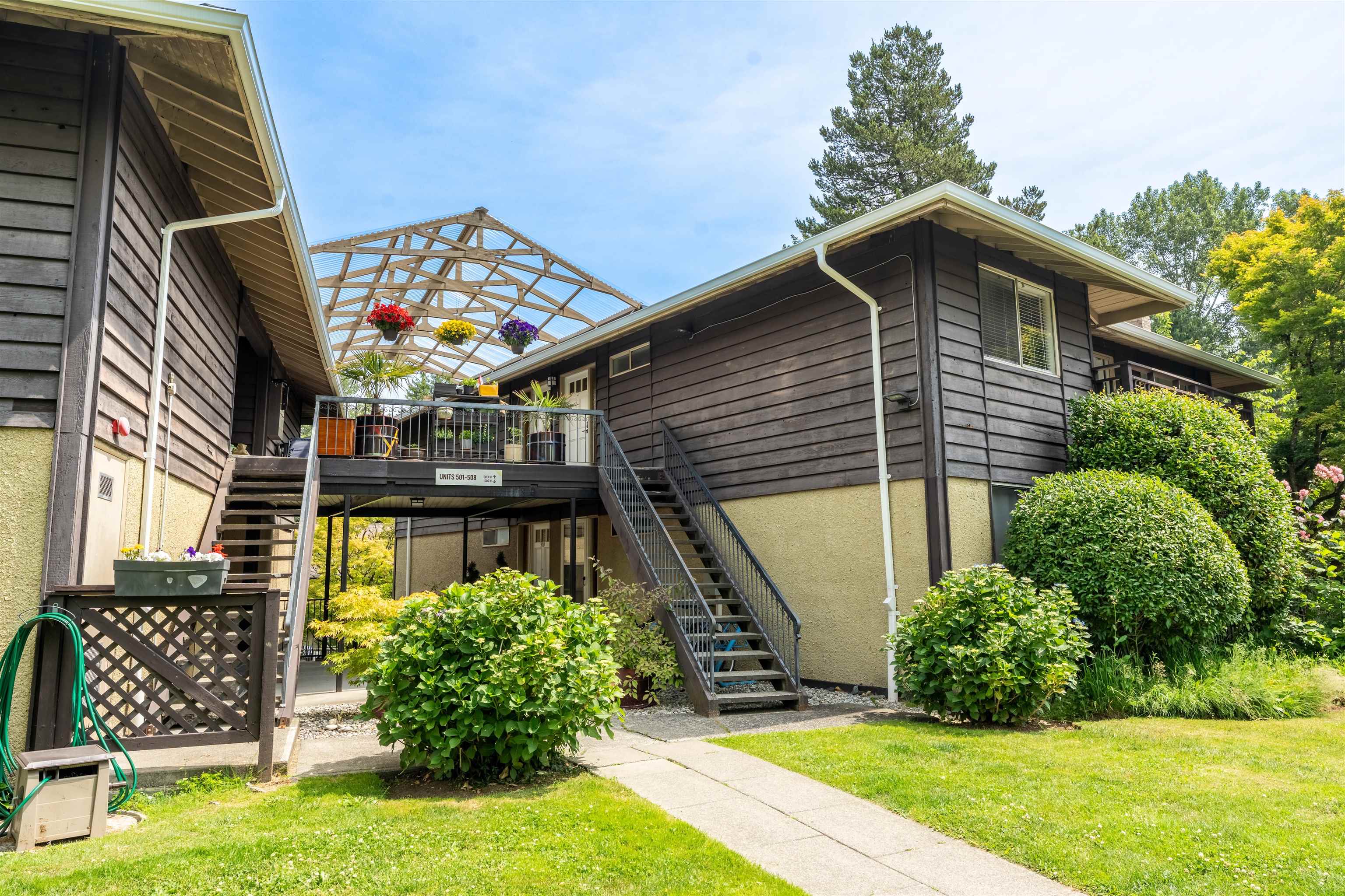 502 555 W 28TH STREET Unit: 502