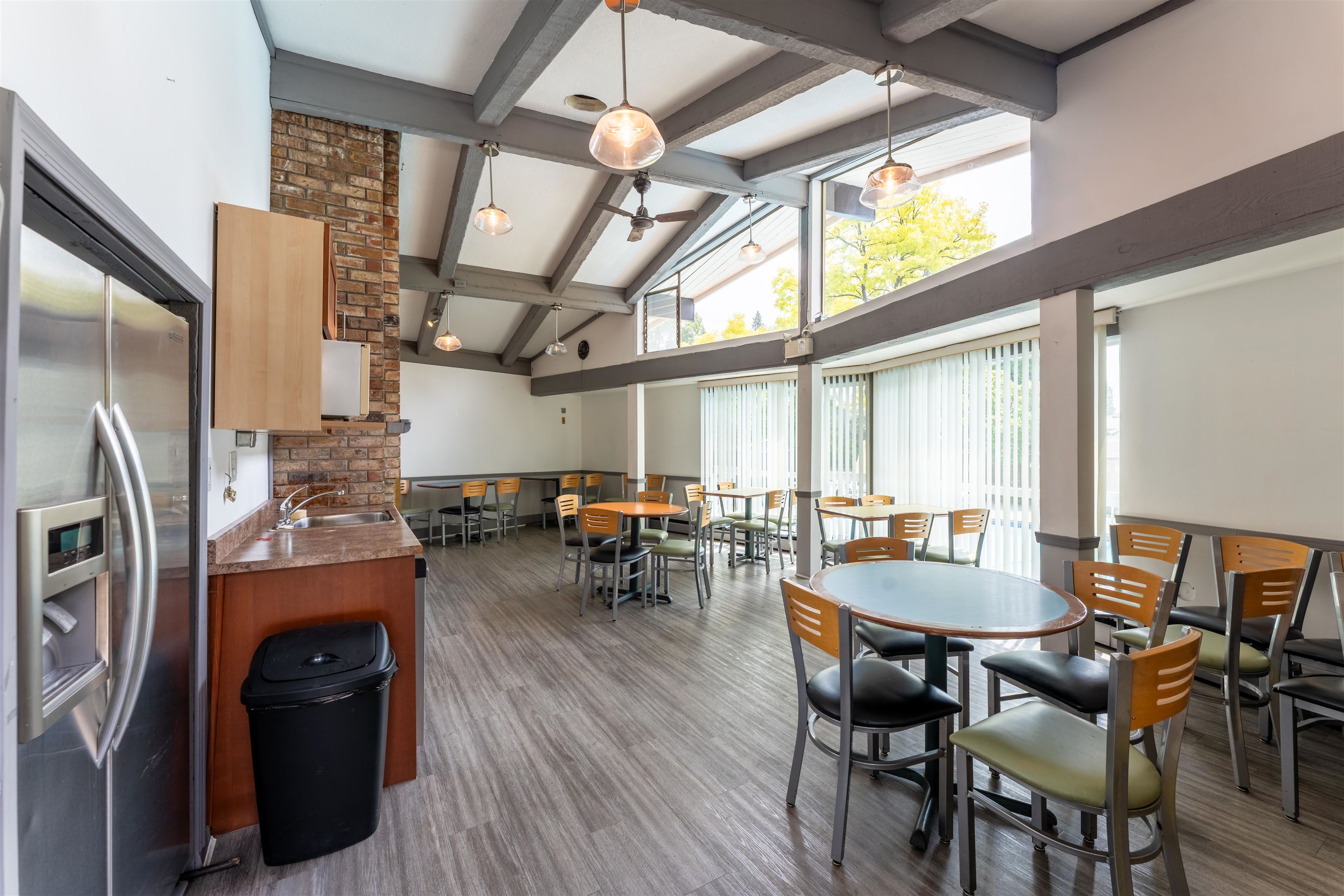 502 555 W 28TH STREET Unit: 502