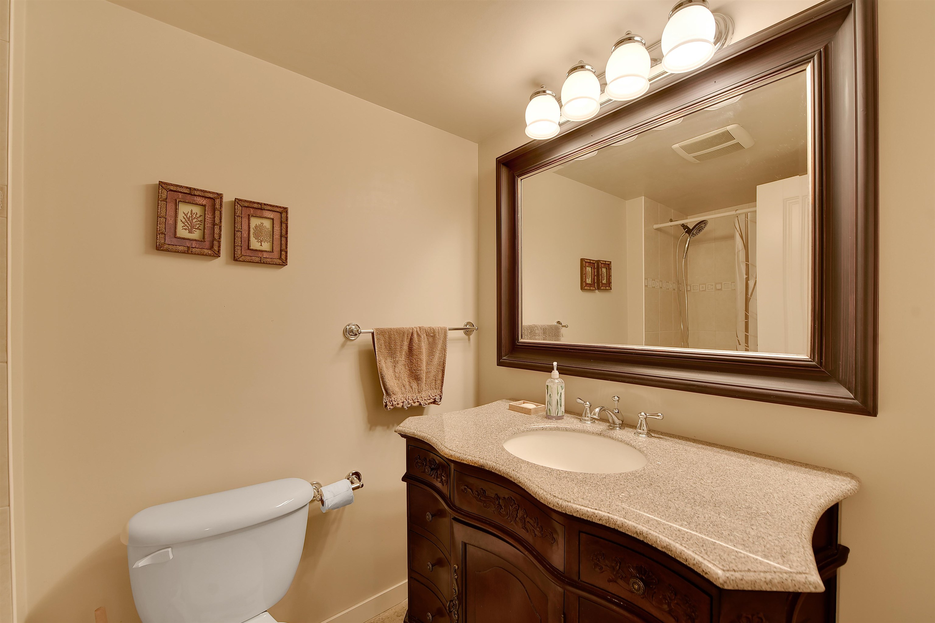 310 2955 DIAMOND CRESCENT Unit: 310