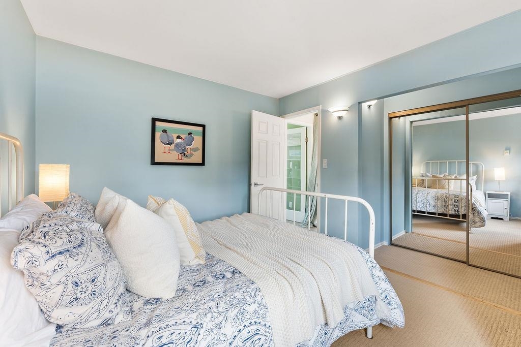 301 650 MOBERLY ROAD Unit: 301