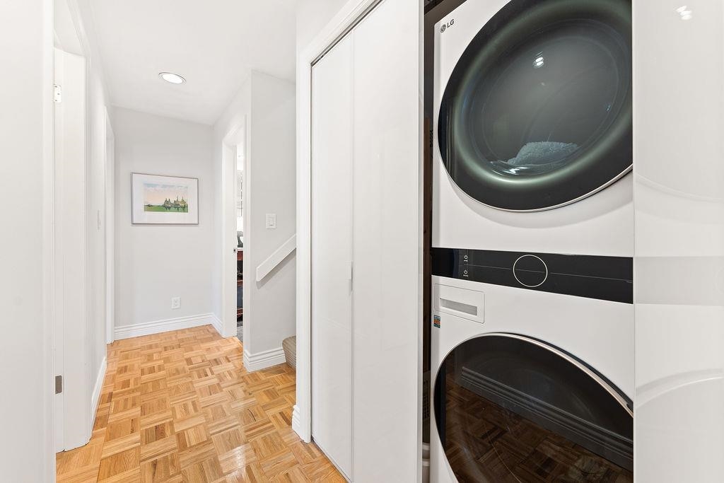 301 650 MOBERLY ROAD Unit: 301