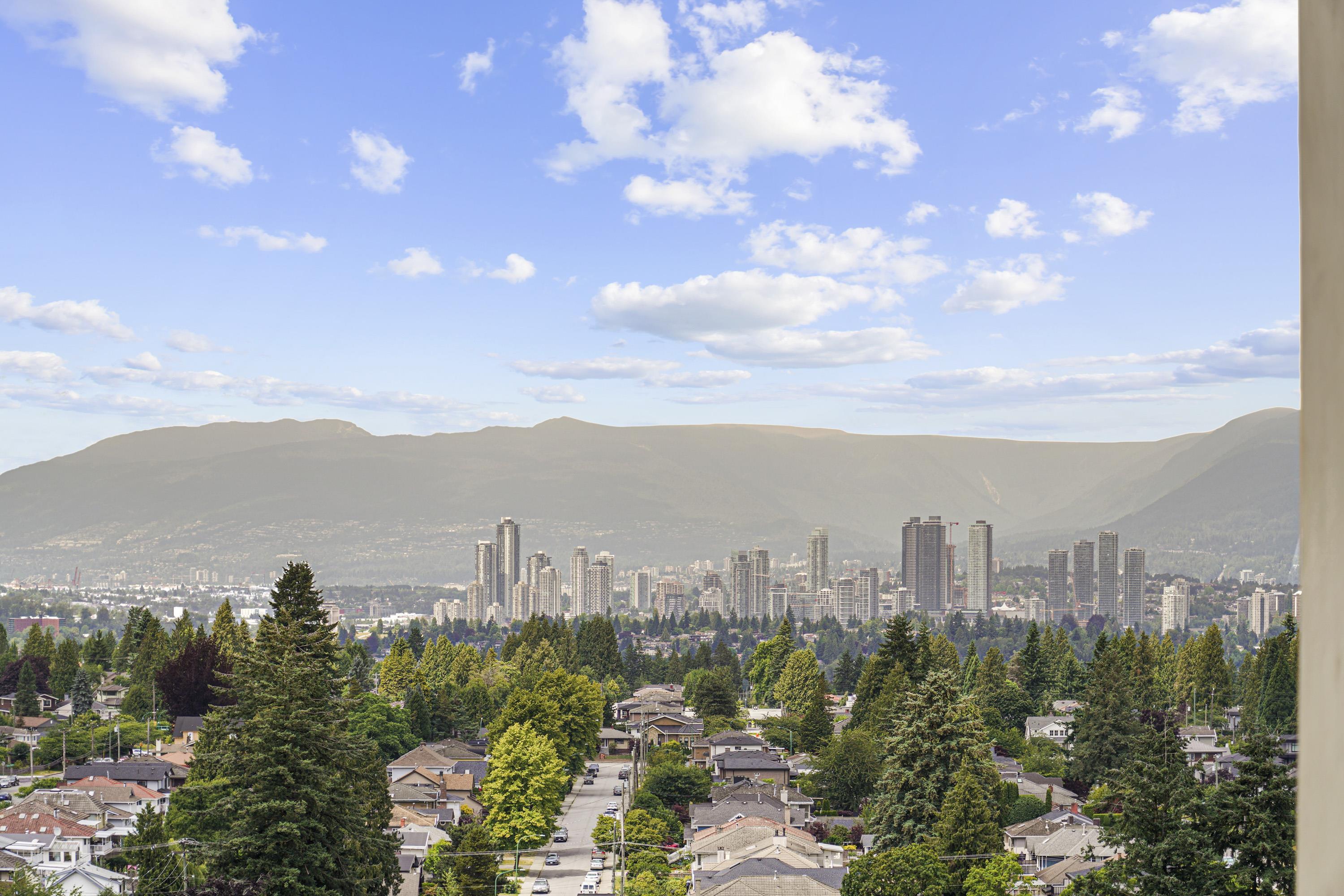 1801 7303 NOBLE LANE Unit: 1801