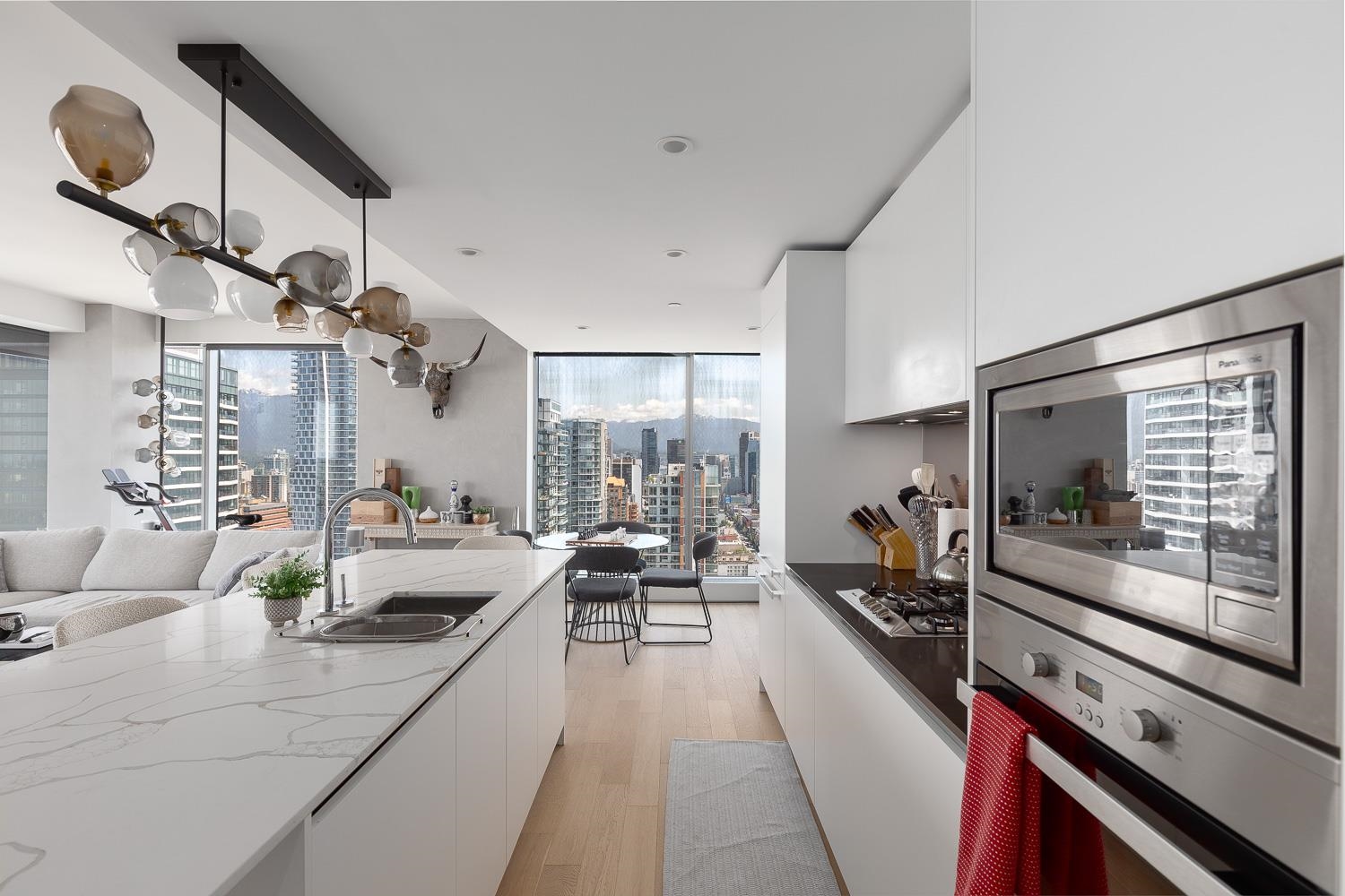 4506 1480 HOWE STREET Unit: 4506