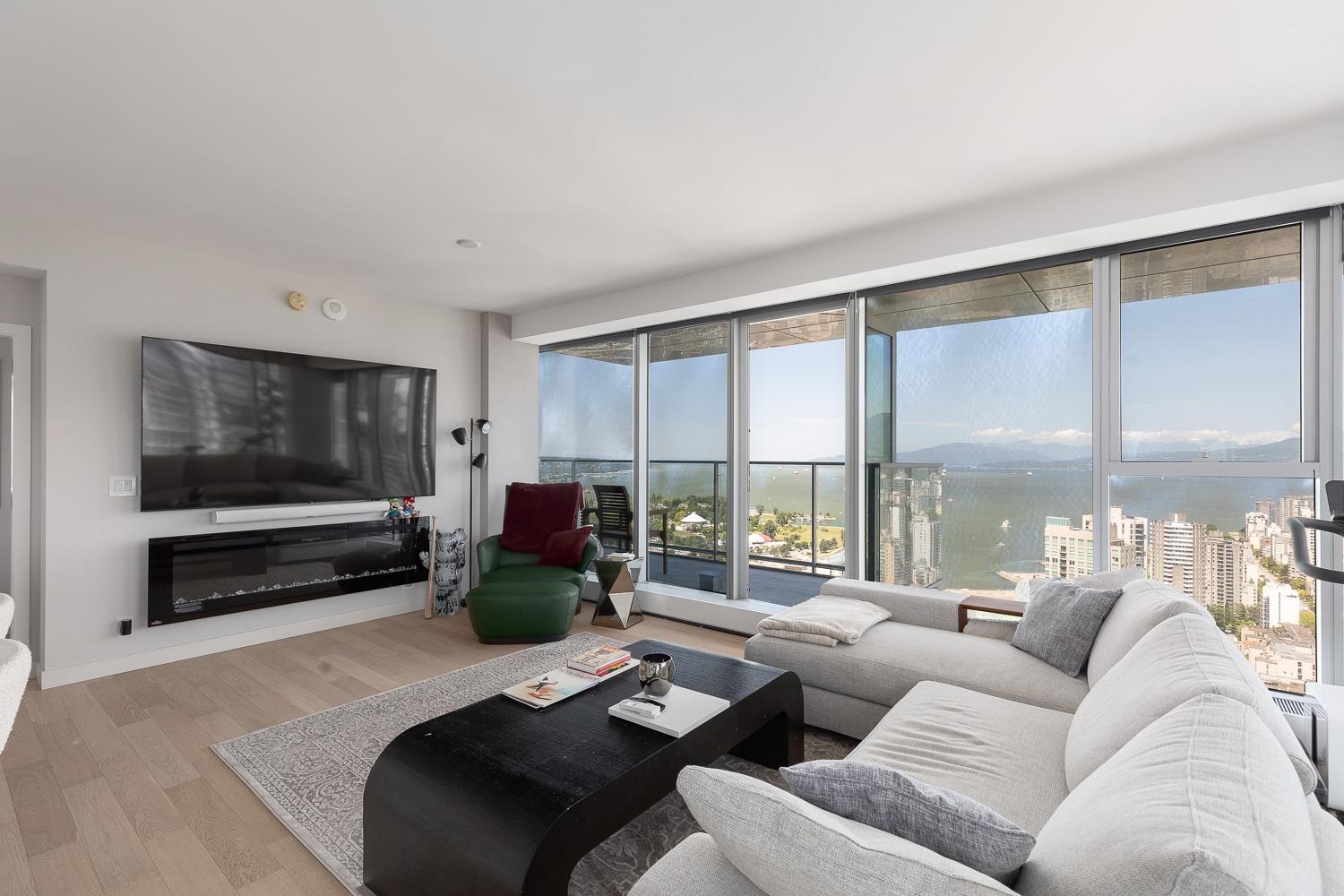 4506 1480 HOWE STREET Unit: 4506