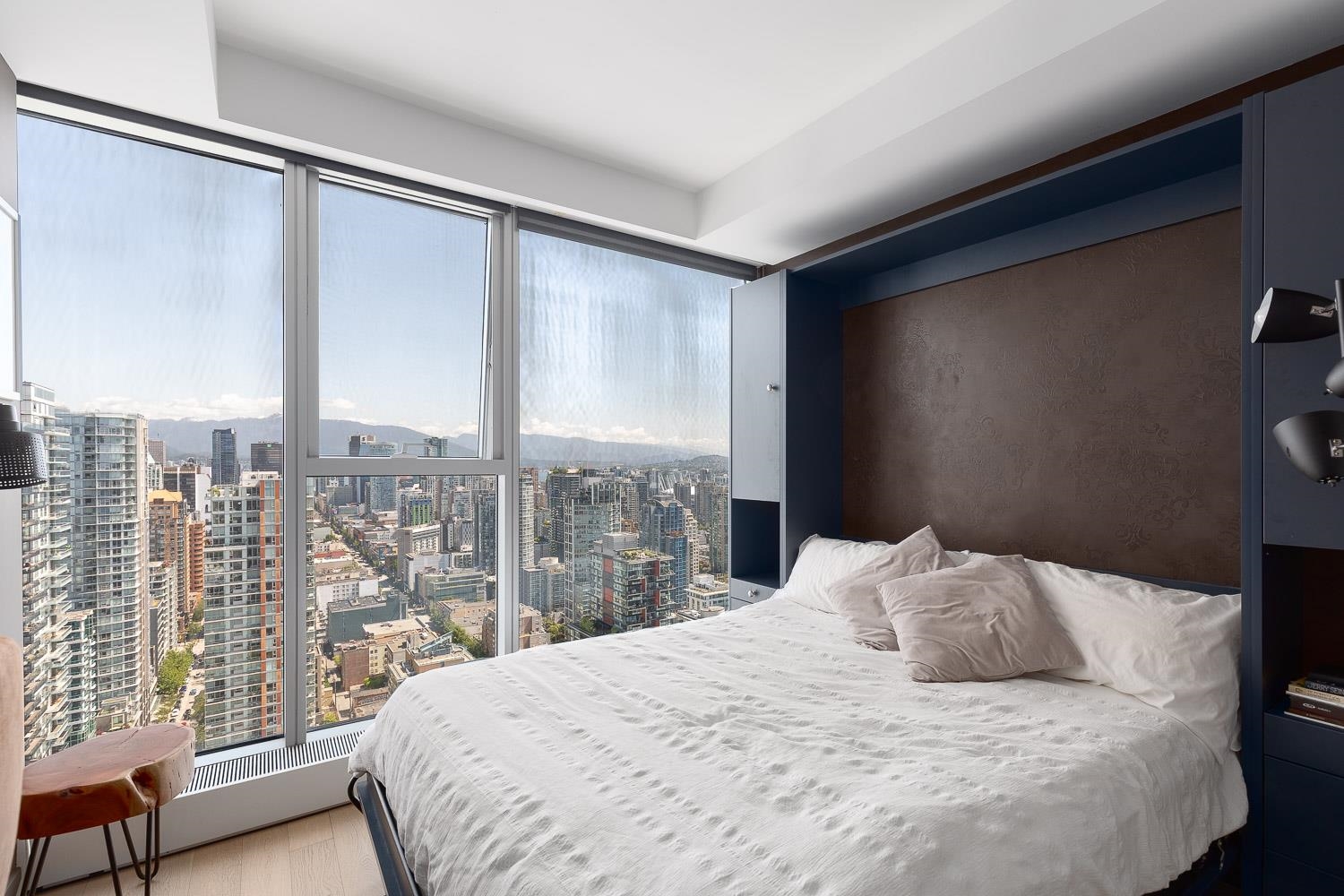 4506 1480 HOWE STREET Unit: 4506