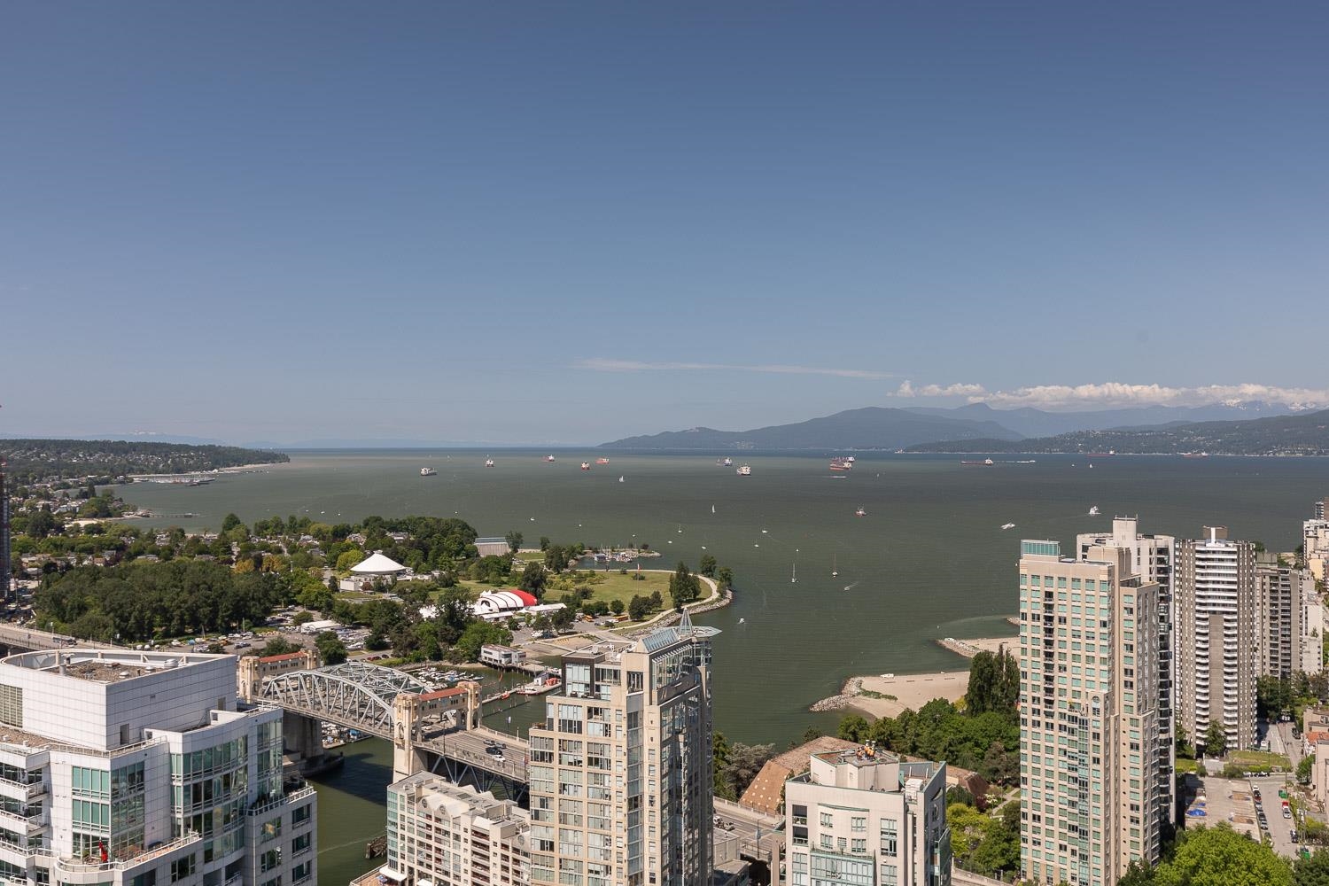 4506 1480 HOWE STREET Unit: 4506
