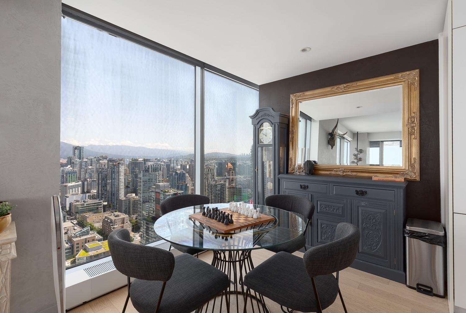 4506 1480 HOWE STREET Unit: 4506