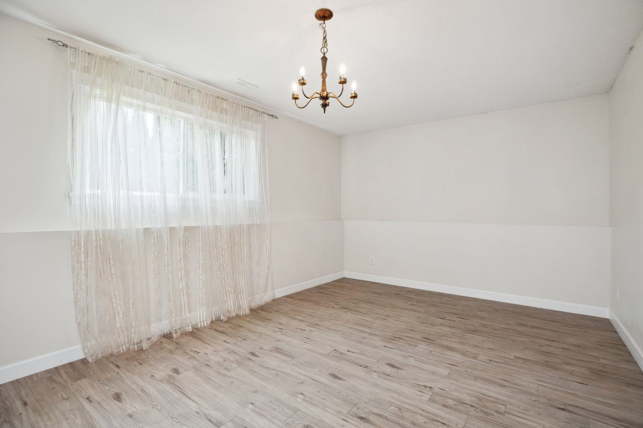 1163 FALCON DRIVE