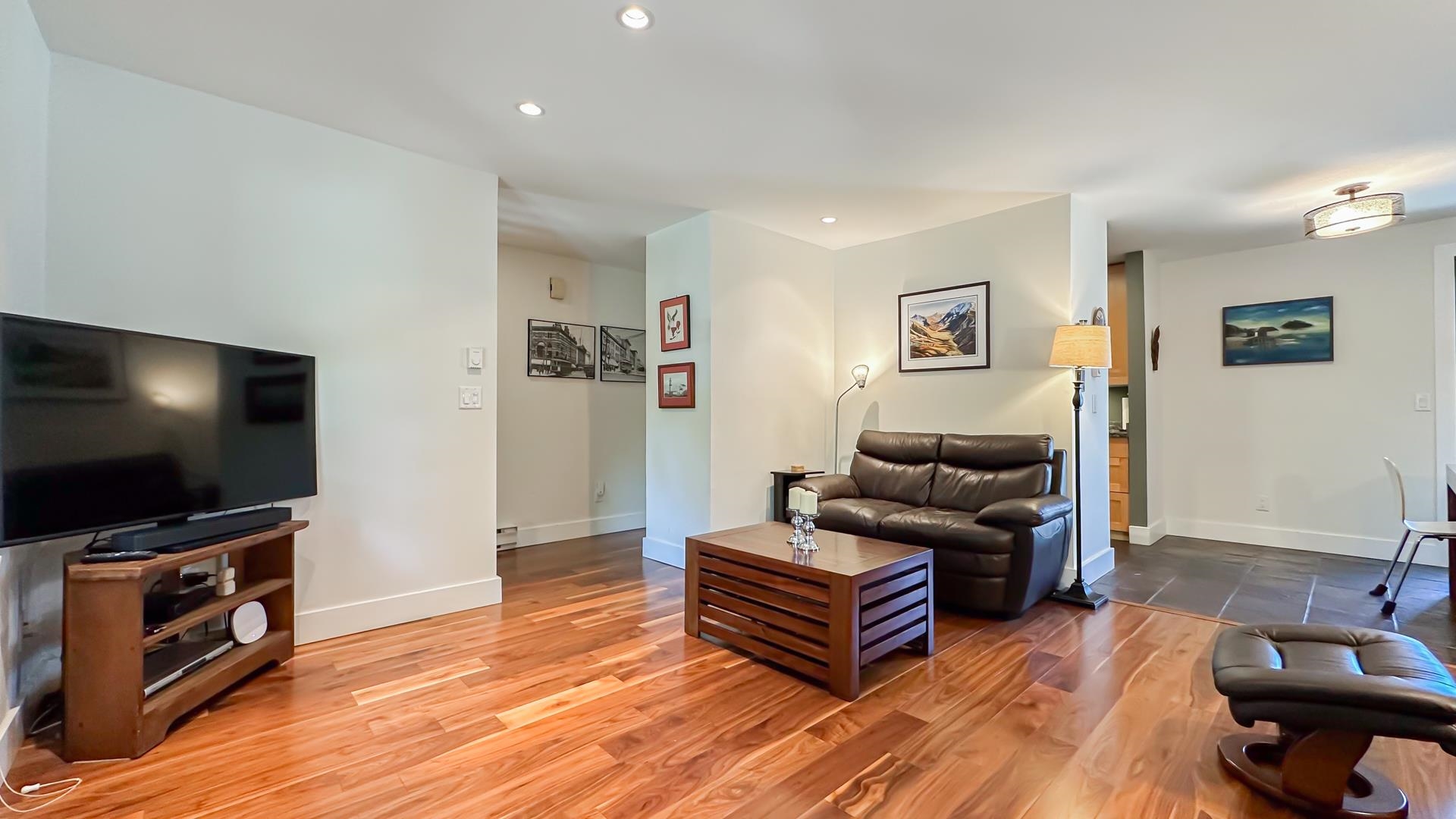 9 1081 W 8TH AVENUE Unit: 9
