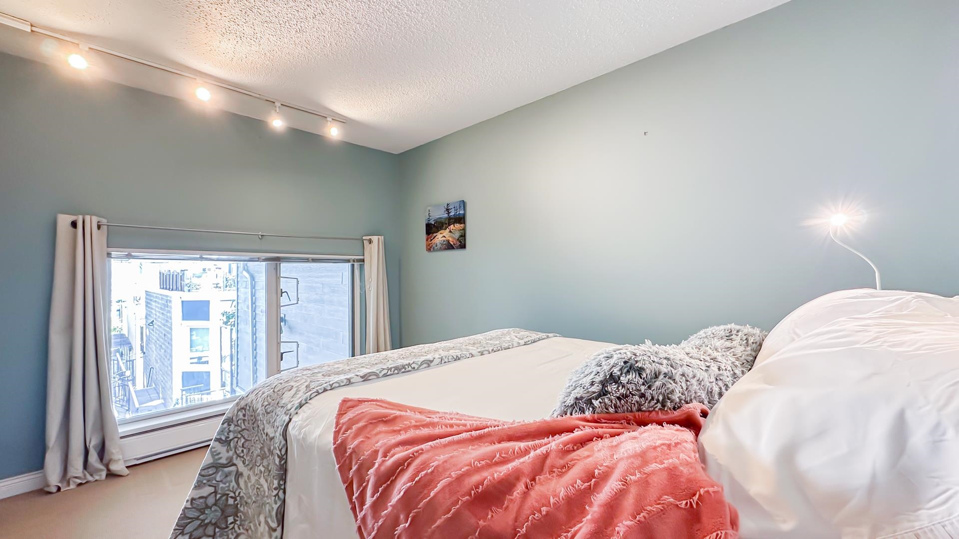 9 1081 W 8TH AVENUE Unit: 9
