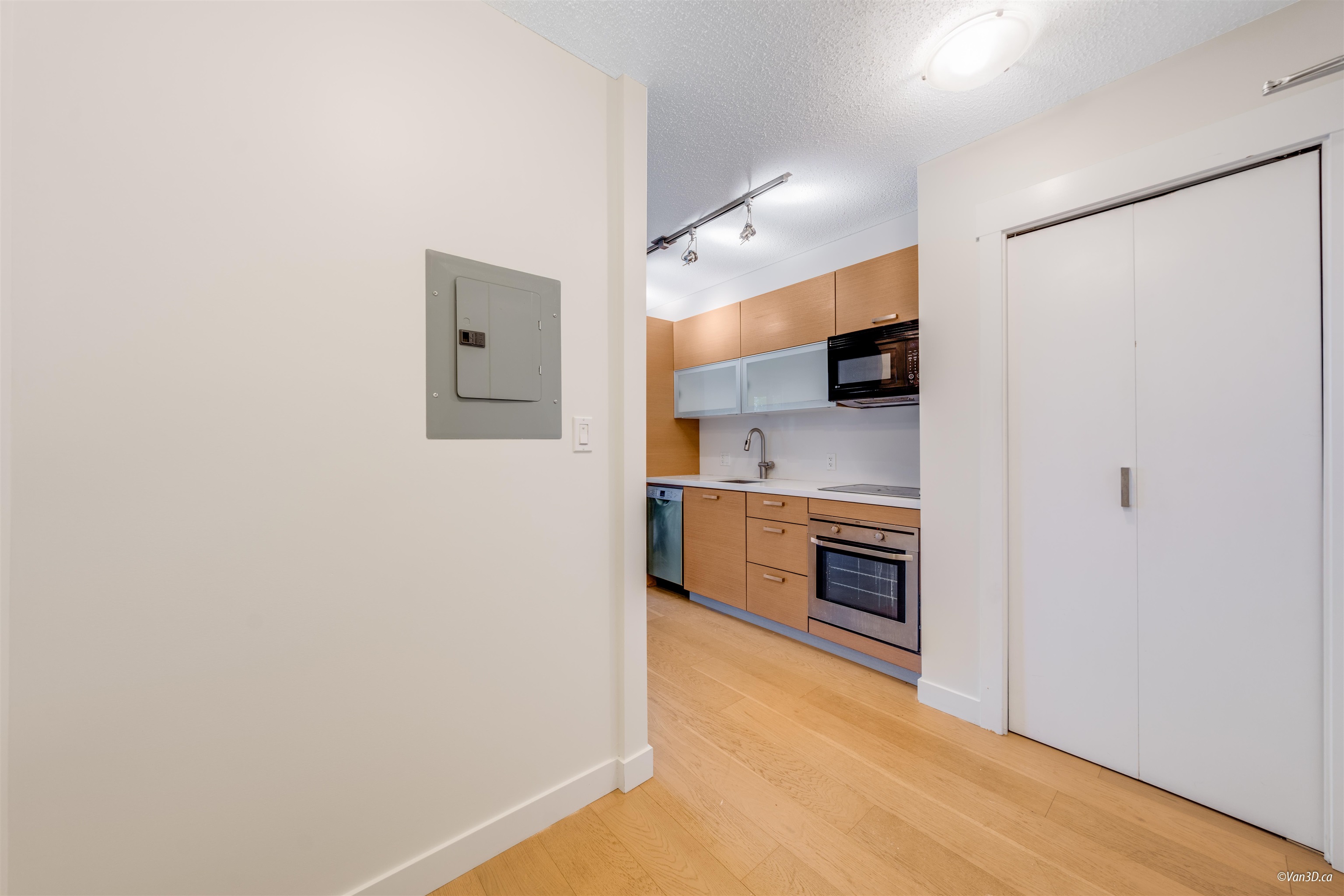 401 13380 108 AVENUE Unit: 401