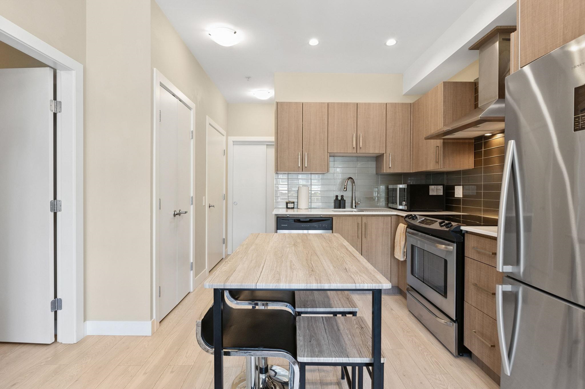 218 1838 RENFREW STREET Unit: 218