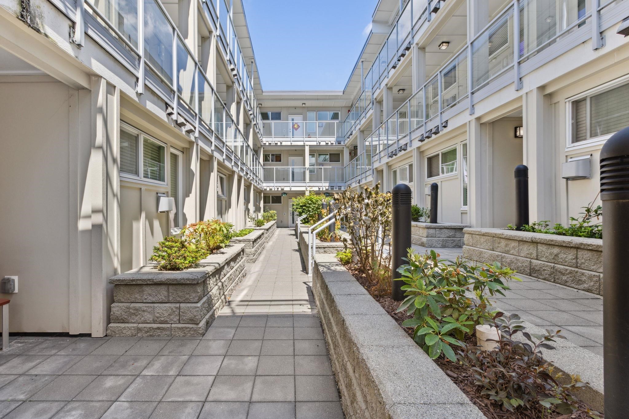 218 1838 RENFREW STREET Unit: 218