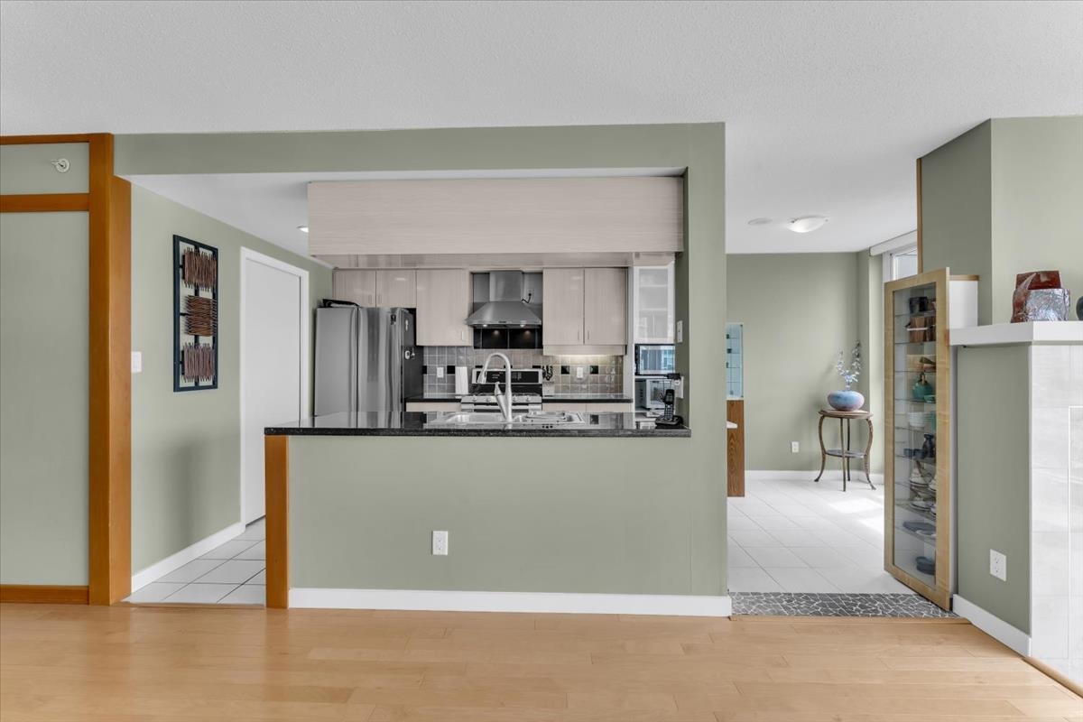1503 1067 MARINASIDE CRESCENT Unit: 1503