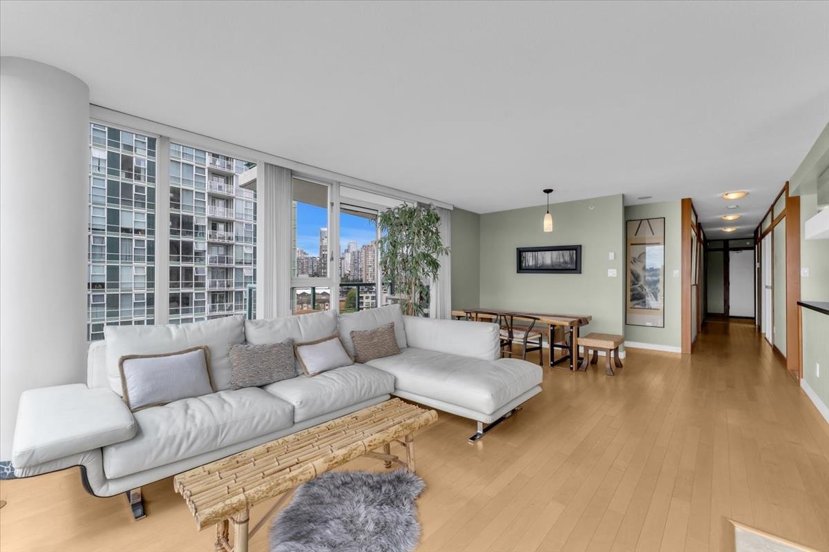 1503 1067 MARINASIDE CRESCENT Unit: 1503