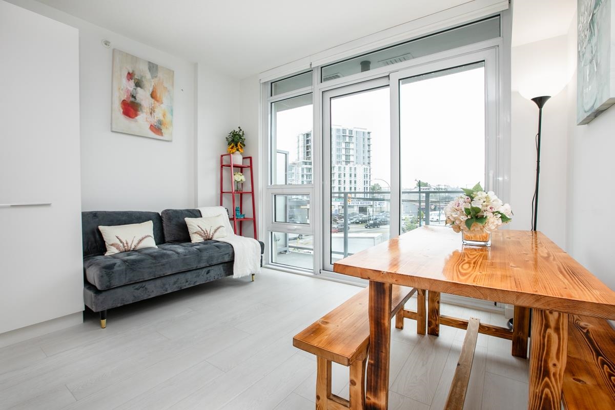 310 180 E 2ND AVENUE Unit: 310