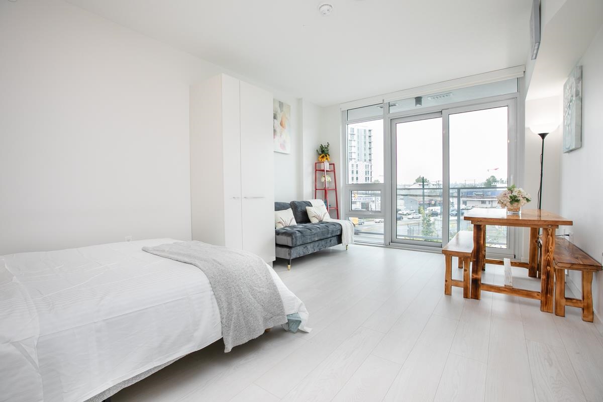 310 180 E 2ND AVENUE Unit: 310