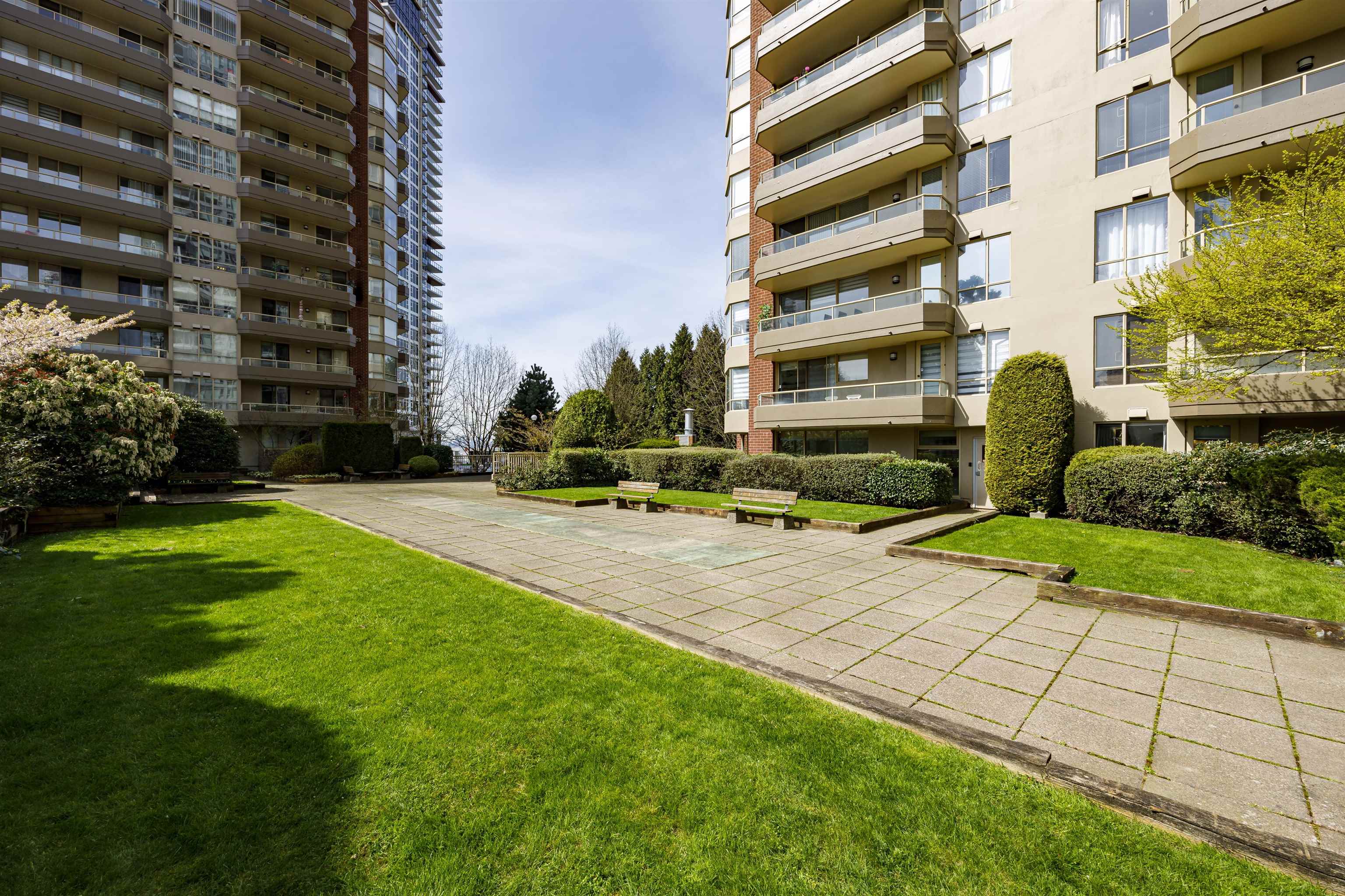 903 738 FARROW STREET Unit: 903