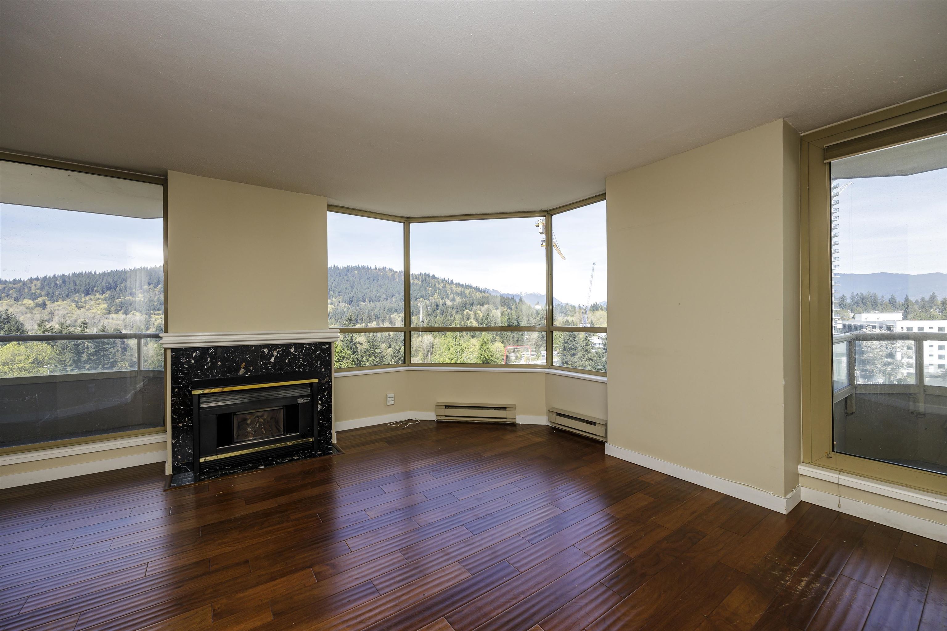 903 738 FARROW STREET Unit: 903