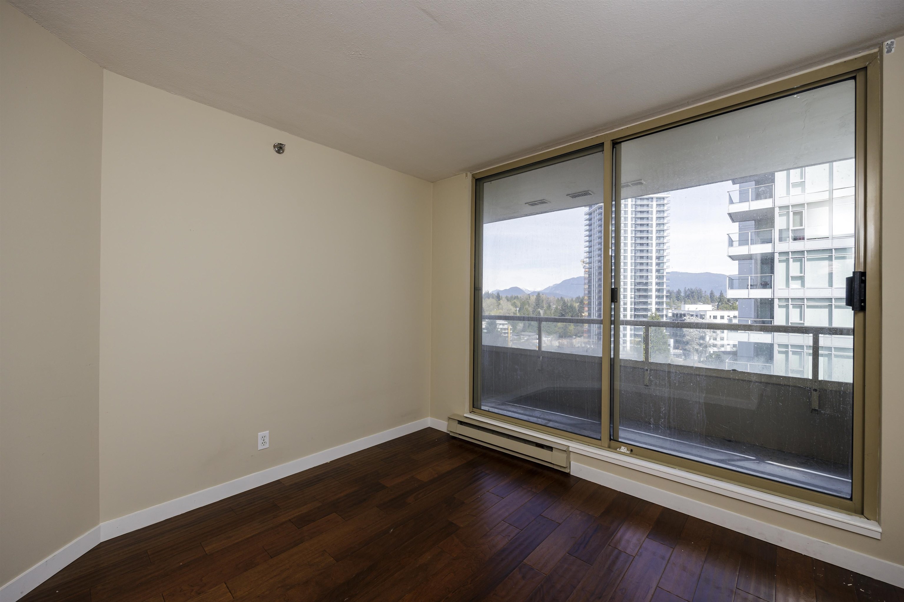 903 738 FARROW STREET Unit: 903