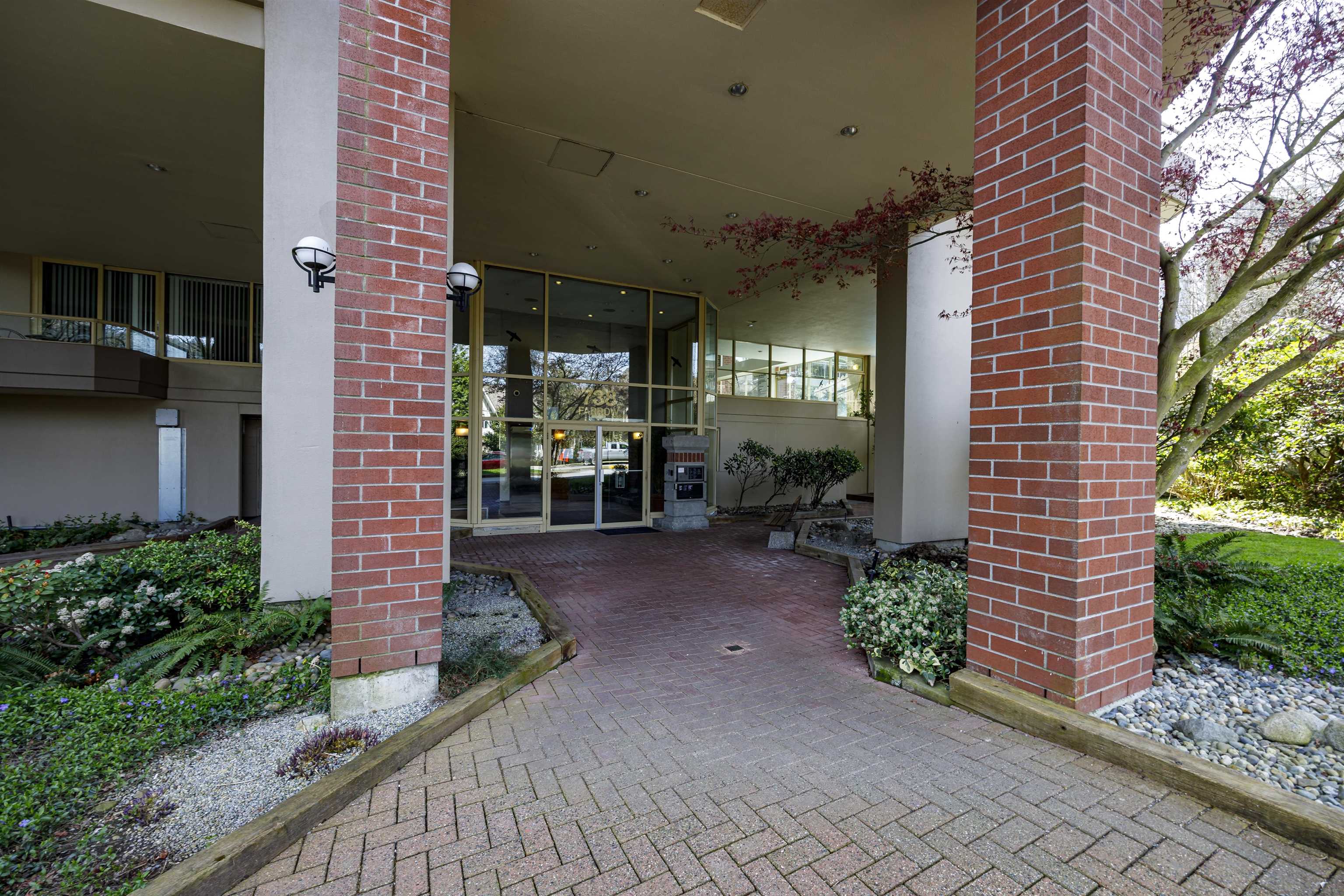 903 738 FARROW STREET Unit: 903