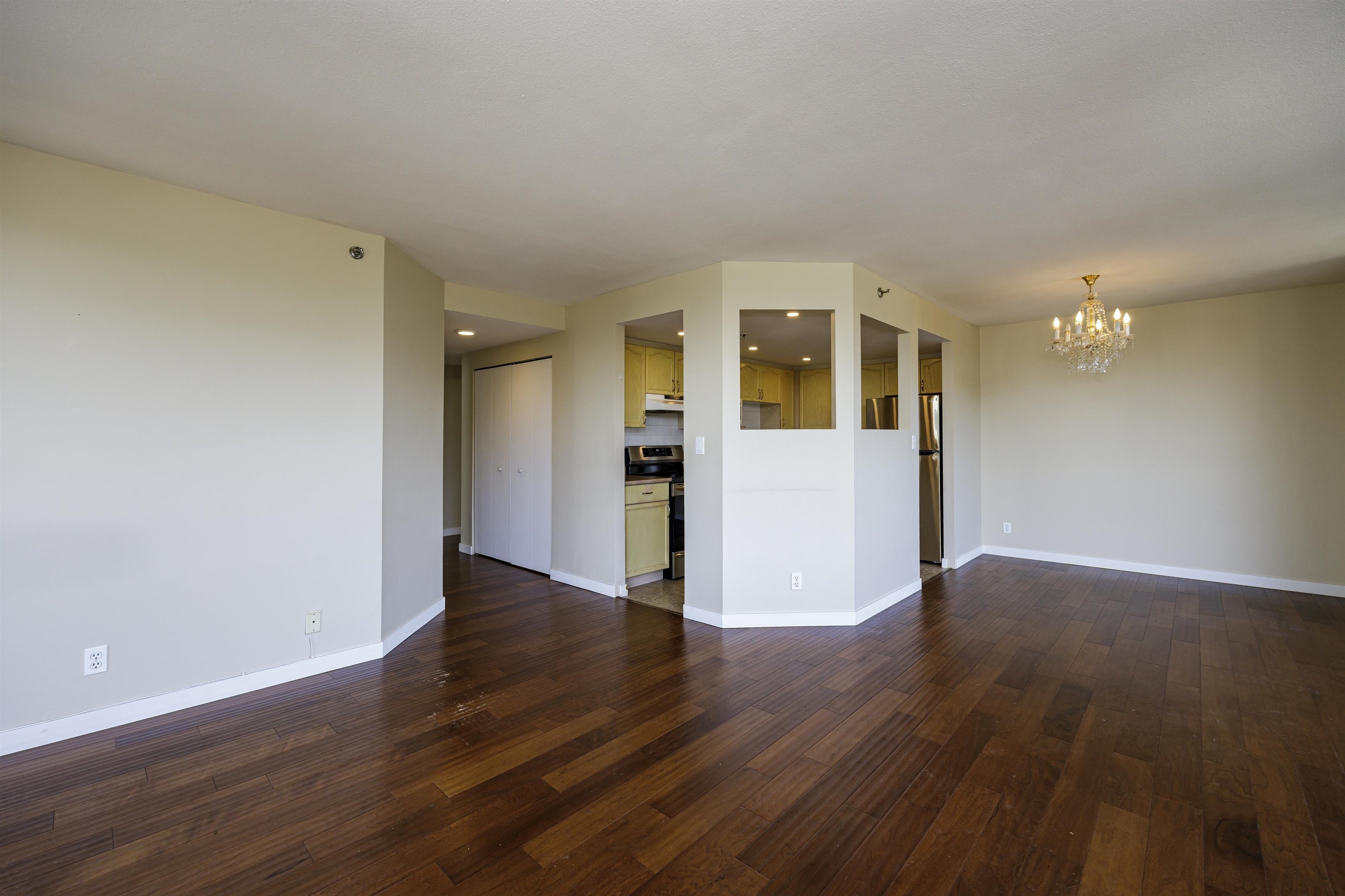 903 738 FARROW STREET Unit: 903