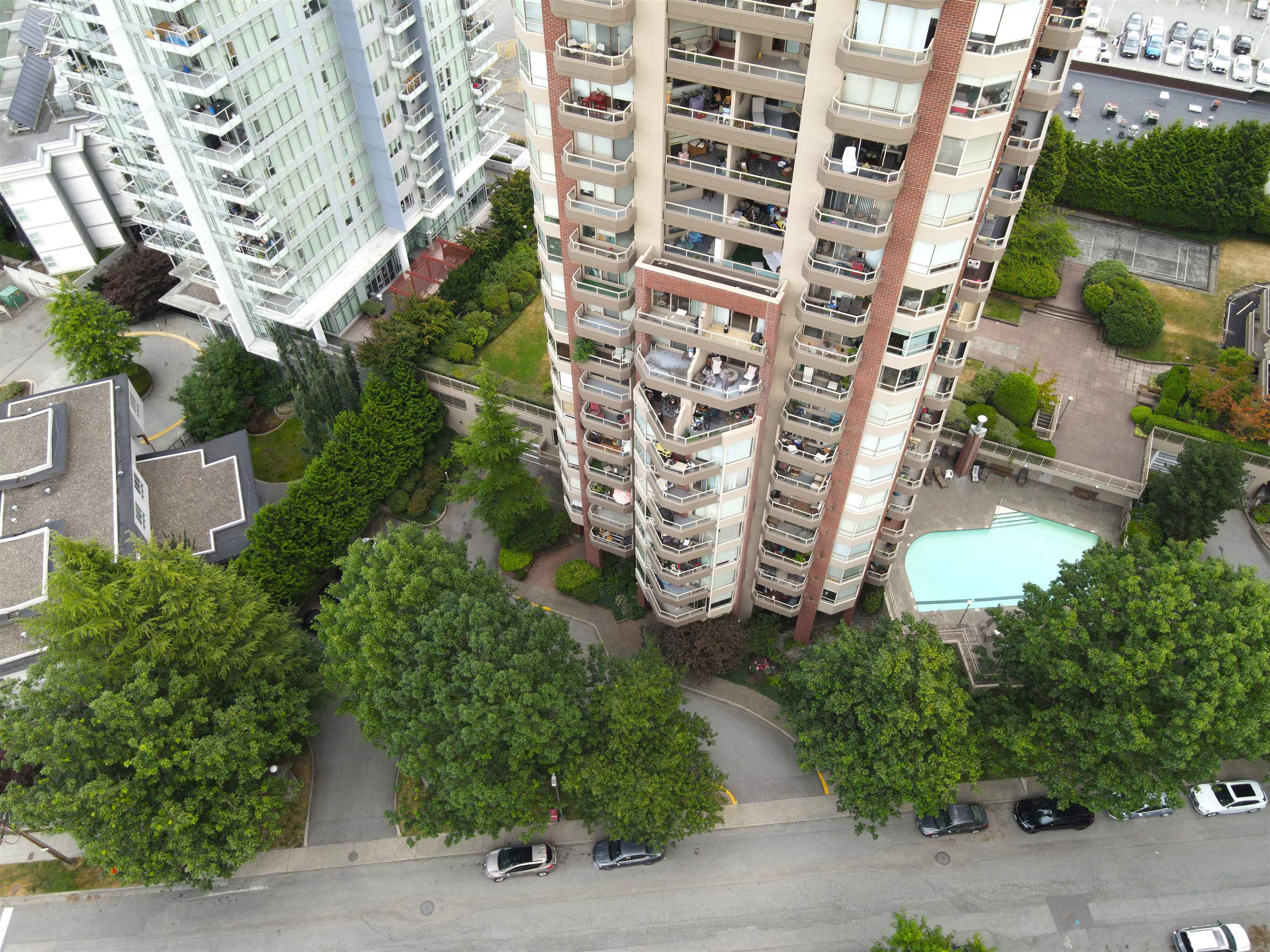 903 738 FARROW STREET Unit: 903